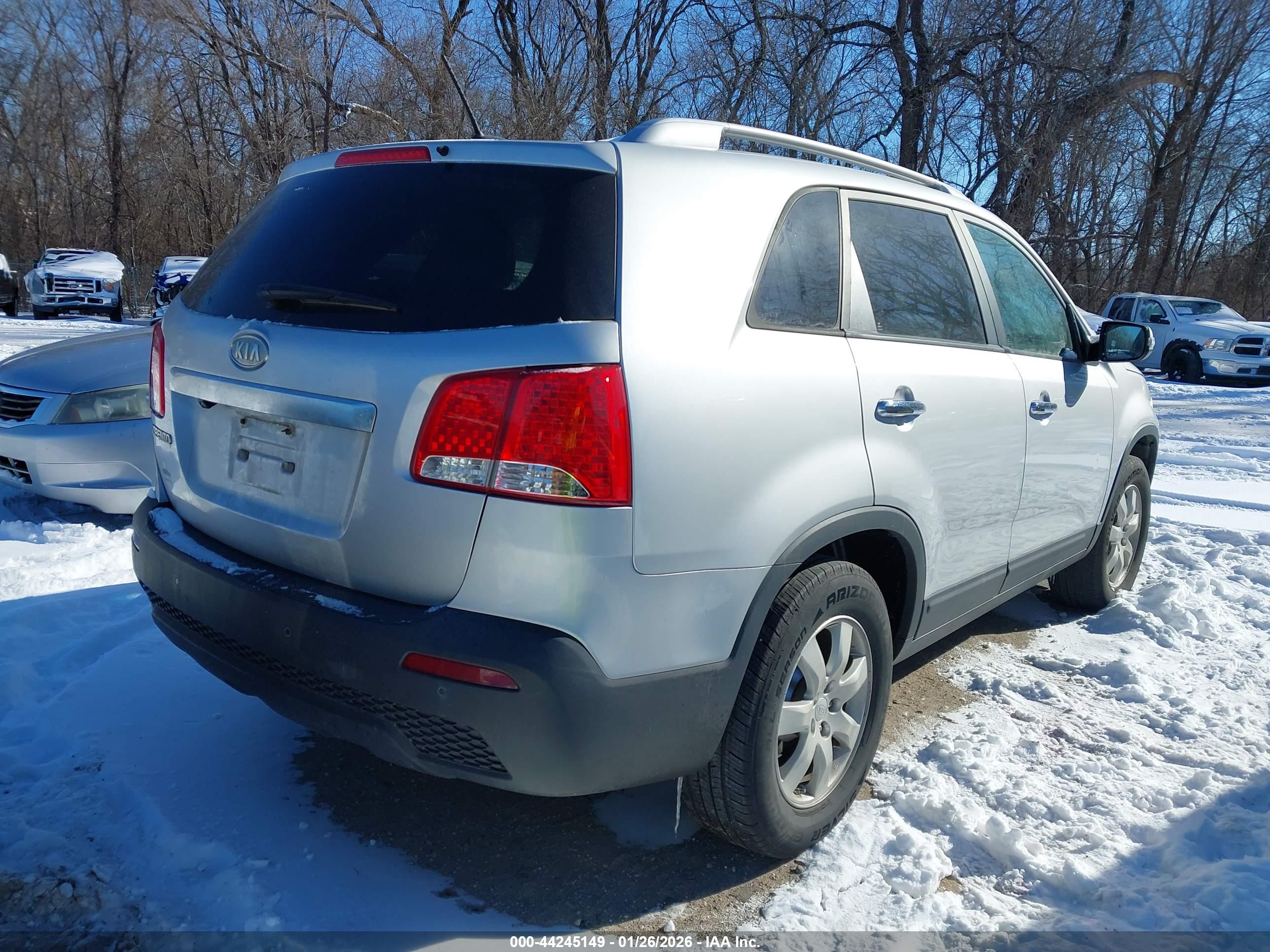 KIA SORENTO image 4
