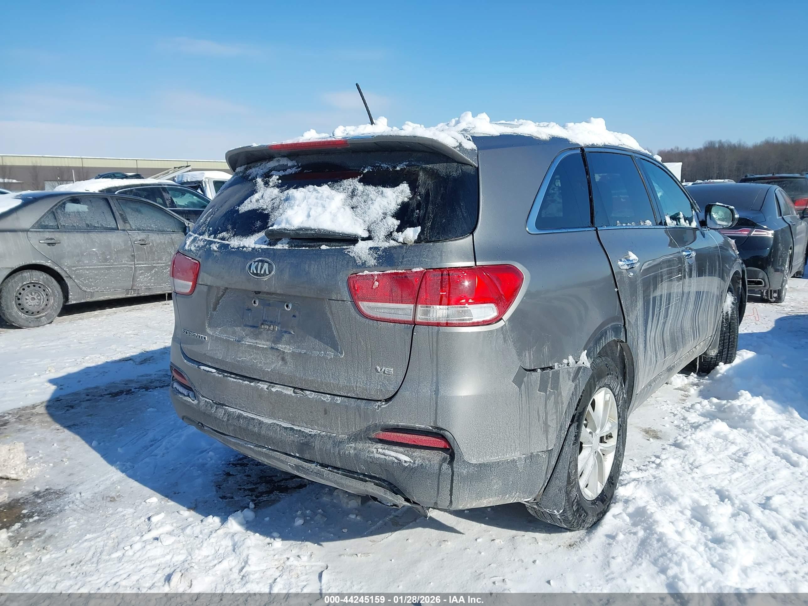 KIA SORENTO image 4