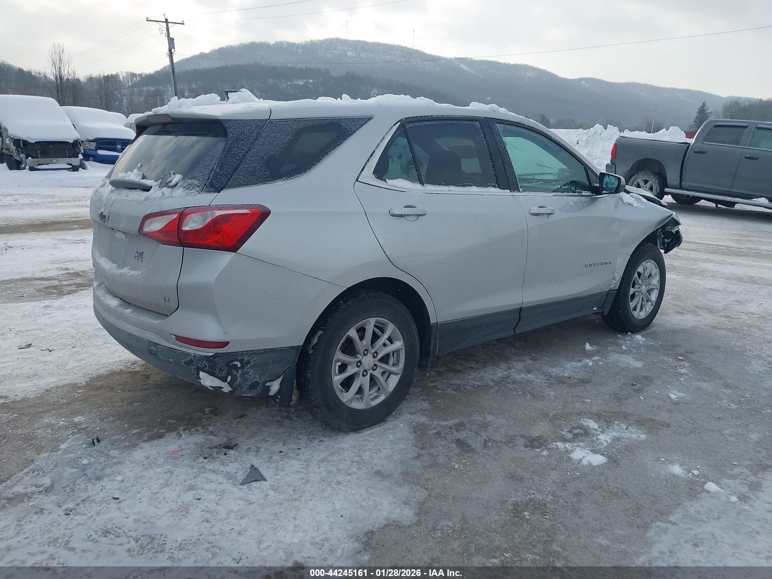 CHEVROLET EQUINOX image 4
