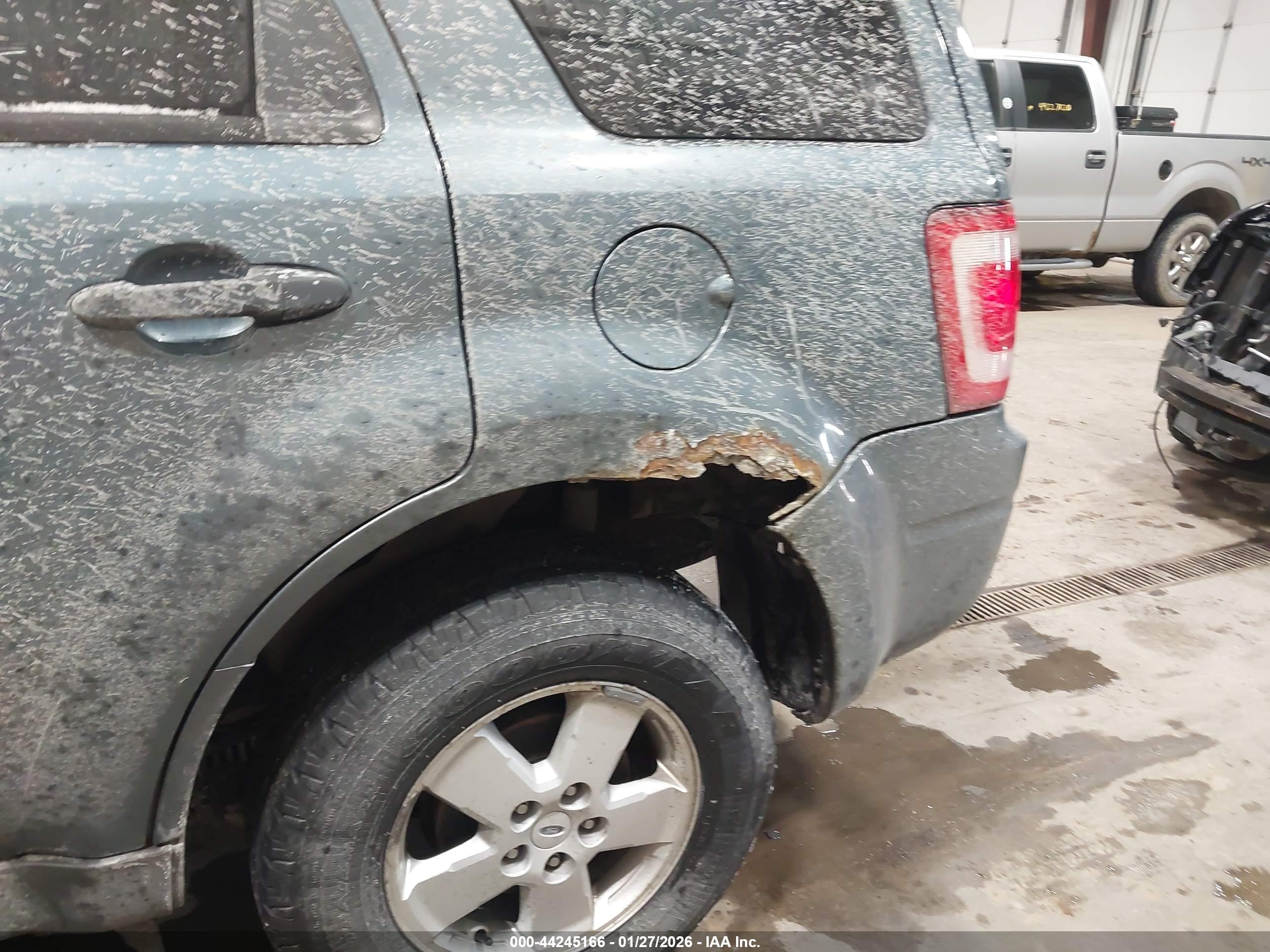 FORD ESCAPE image 6