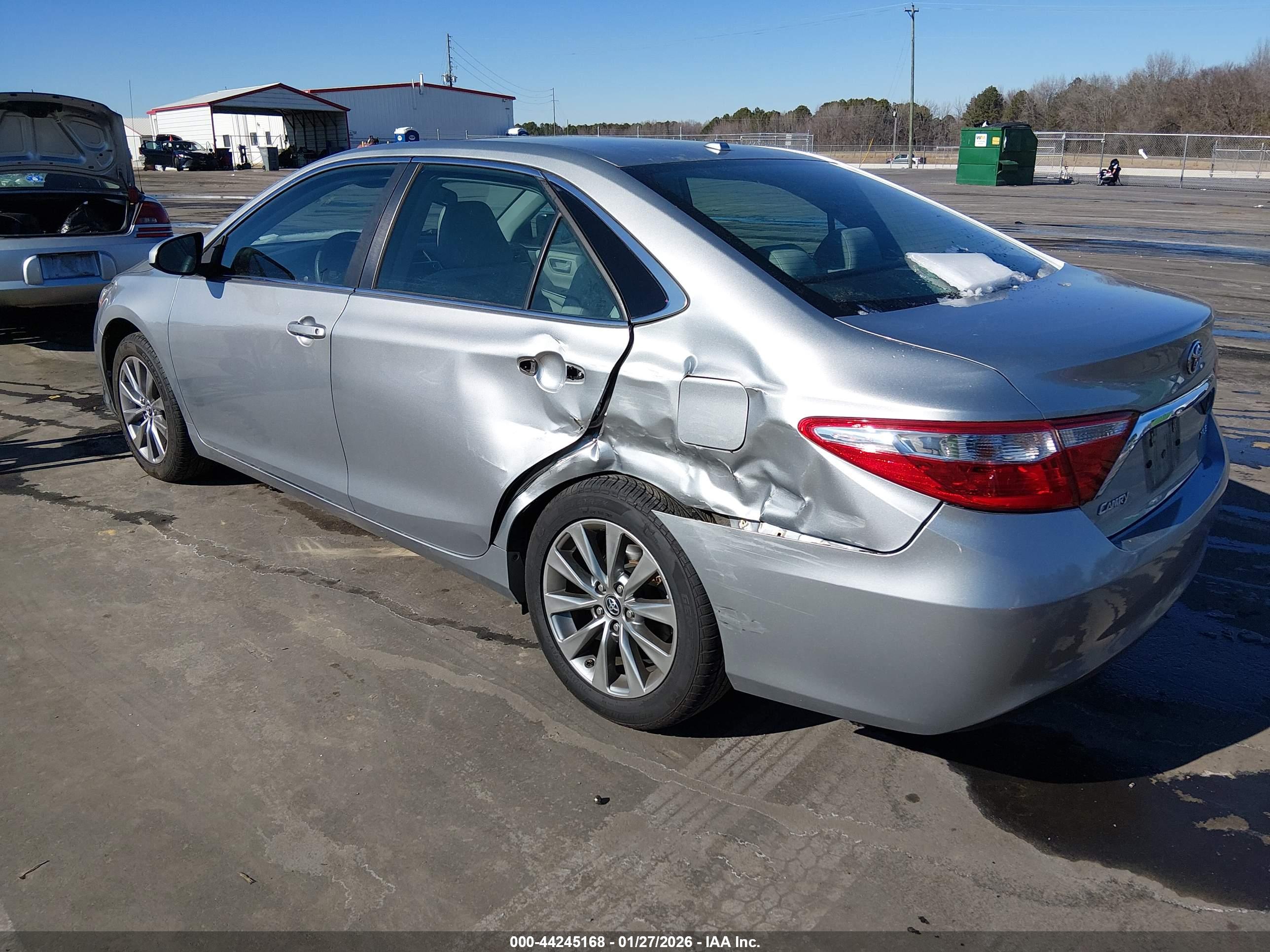 TOYOTA CAMRY image 3