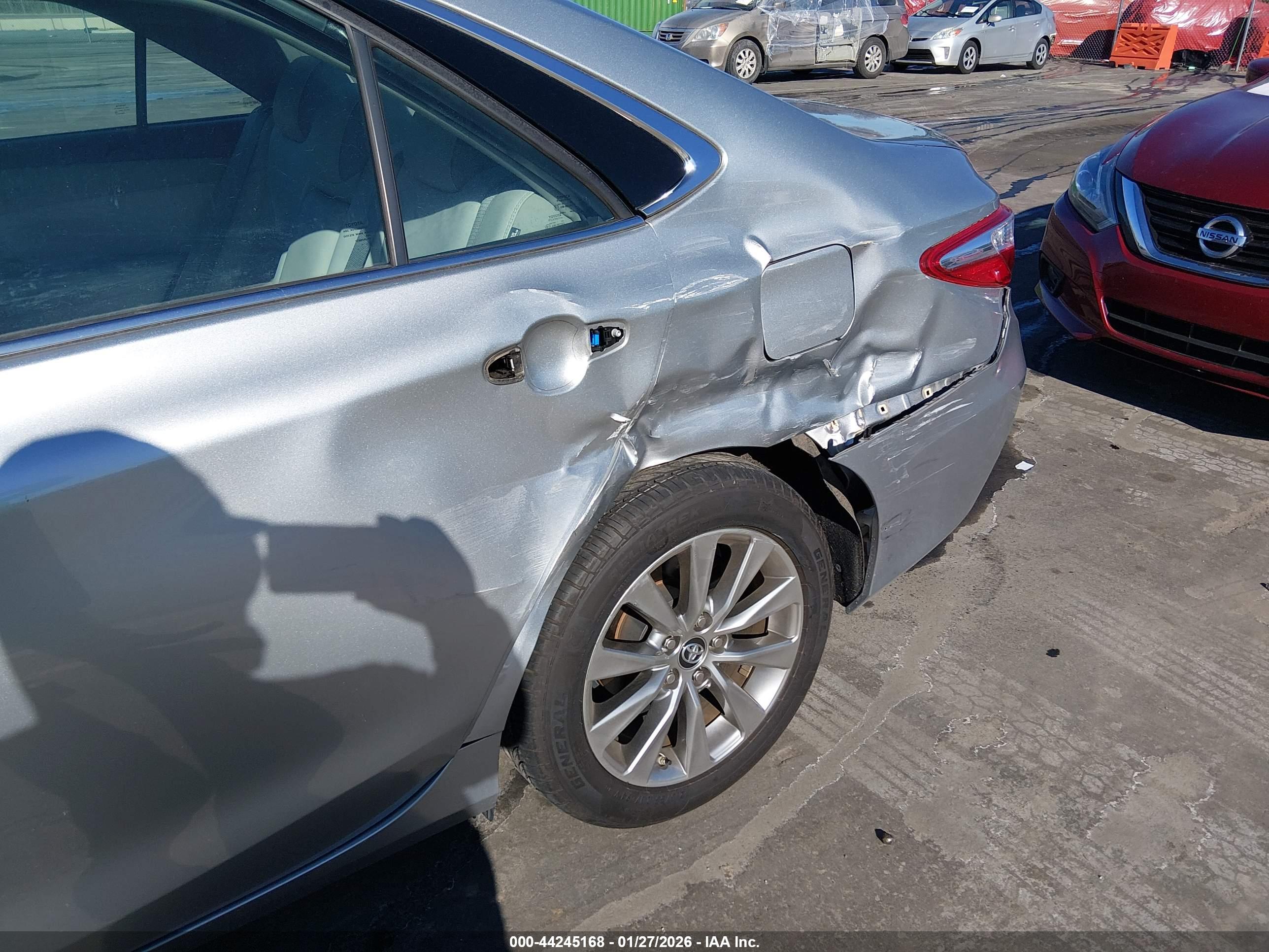 TOYOTA CAMRY image 6