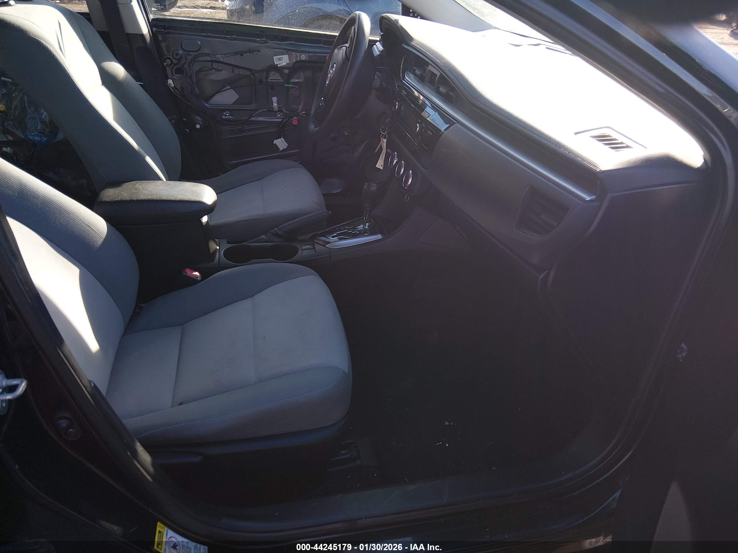 TOYOTA COROLLA image 5