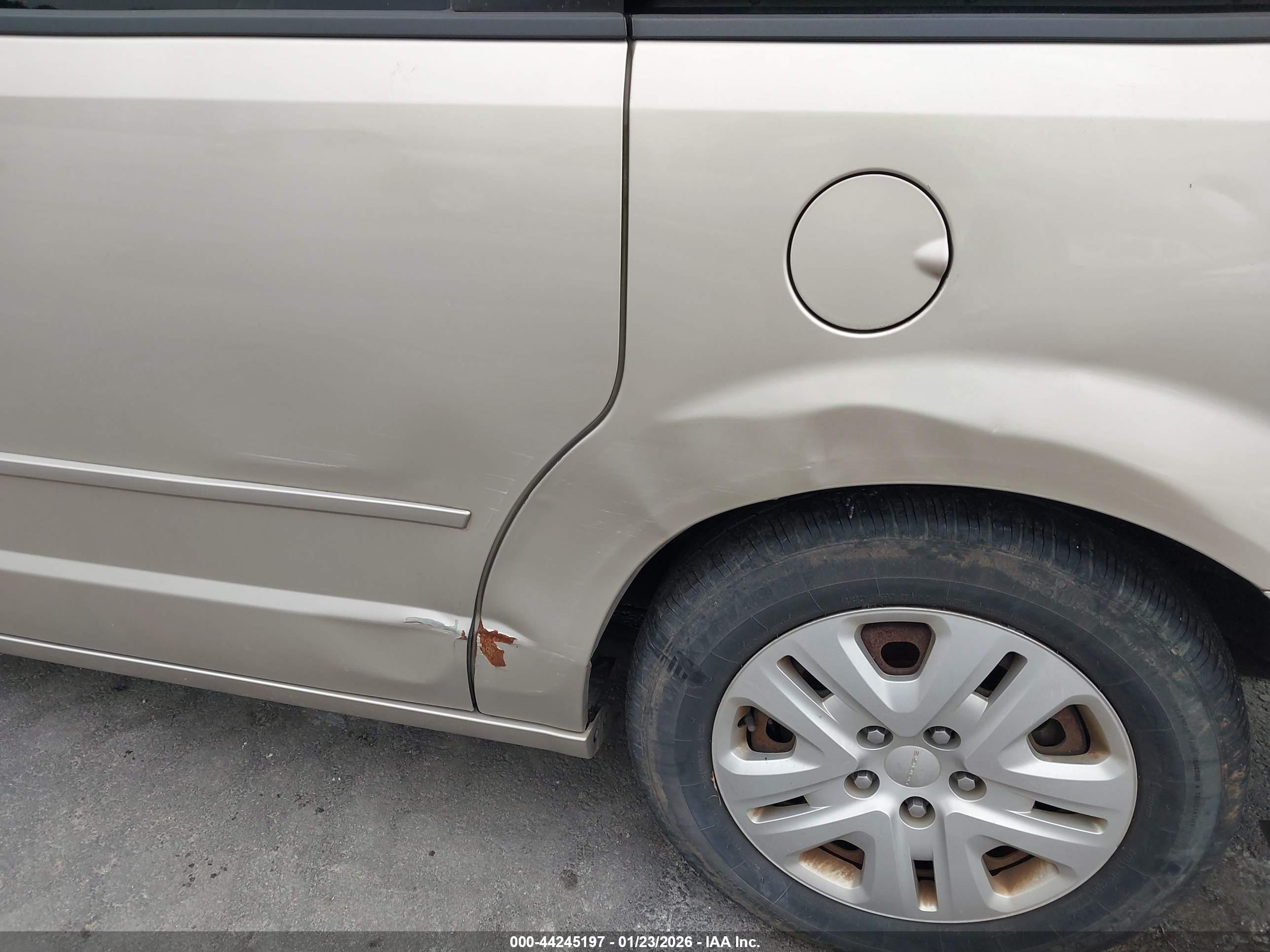 DODGE GRAND image 6