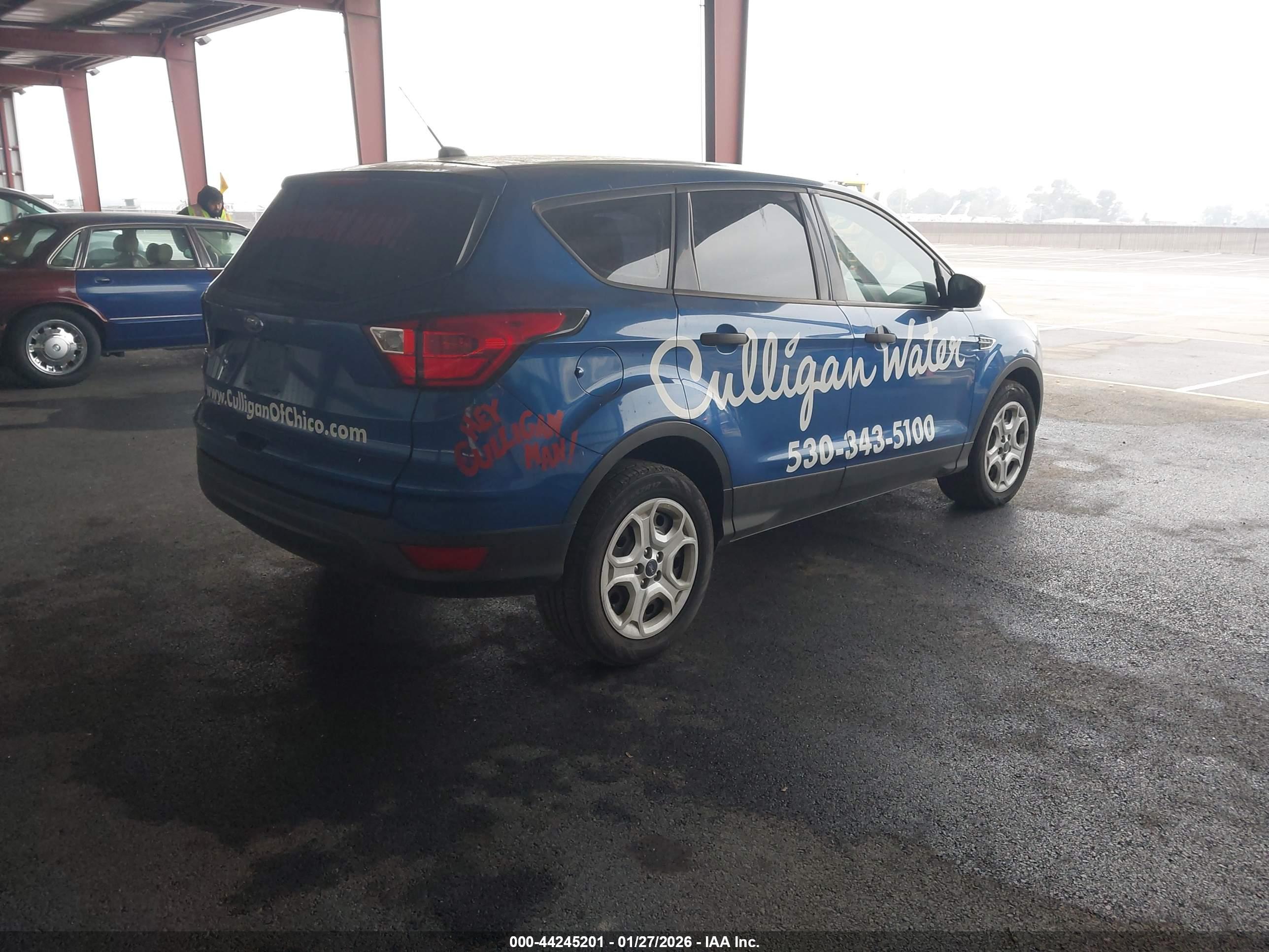 FORD ESCAPE image 4