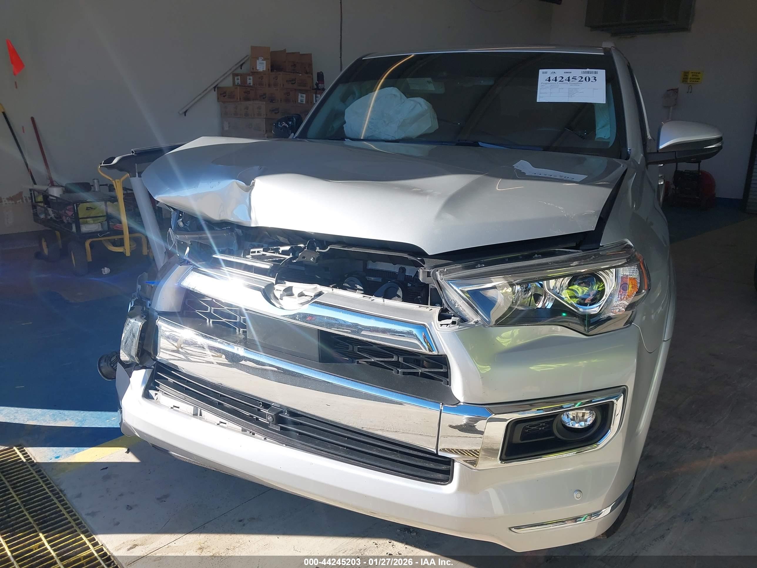 TOYOTA 4RUNNER image 6