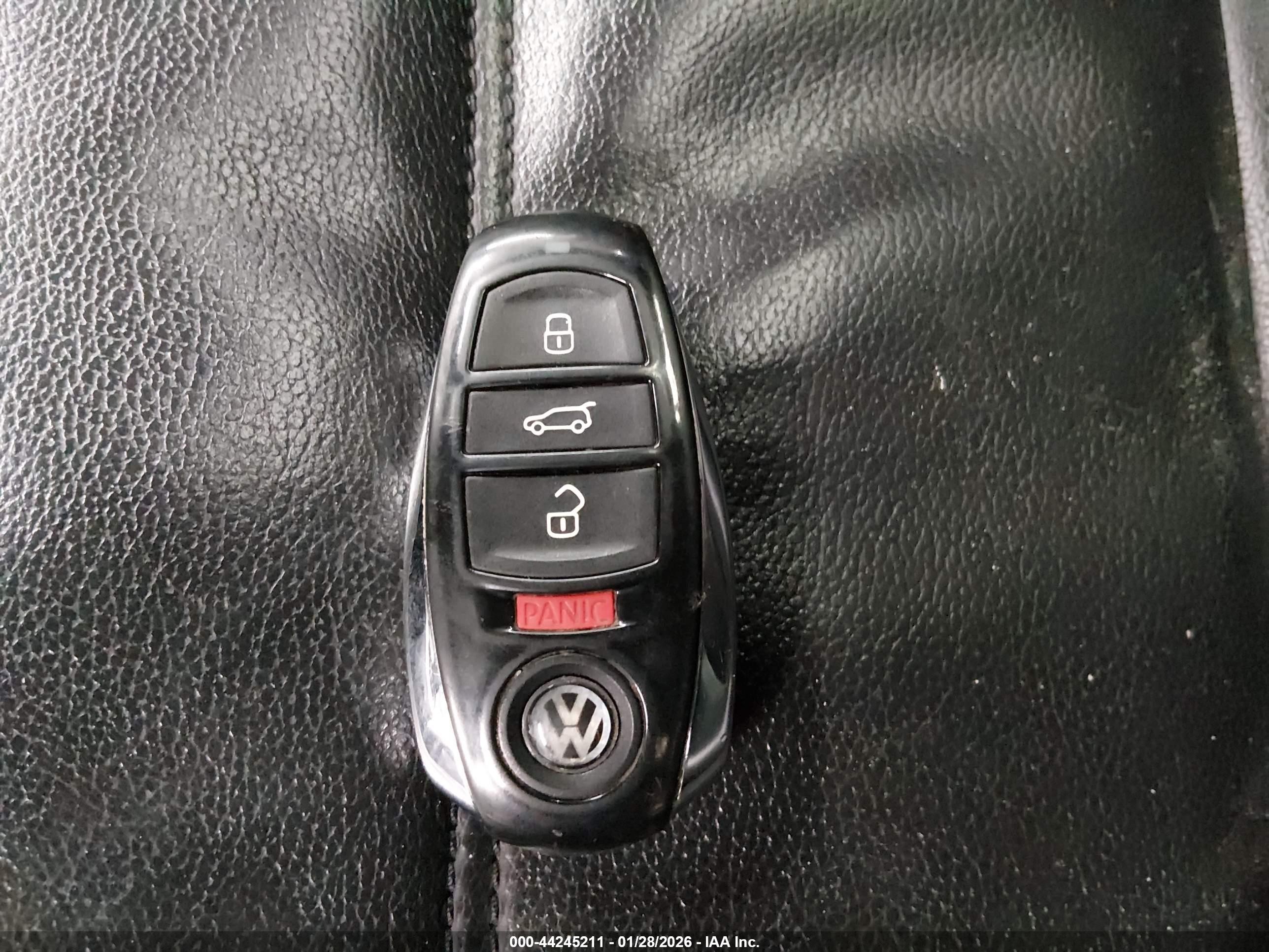 VOLKSWAGEN TOUAREG image 11