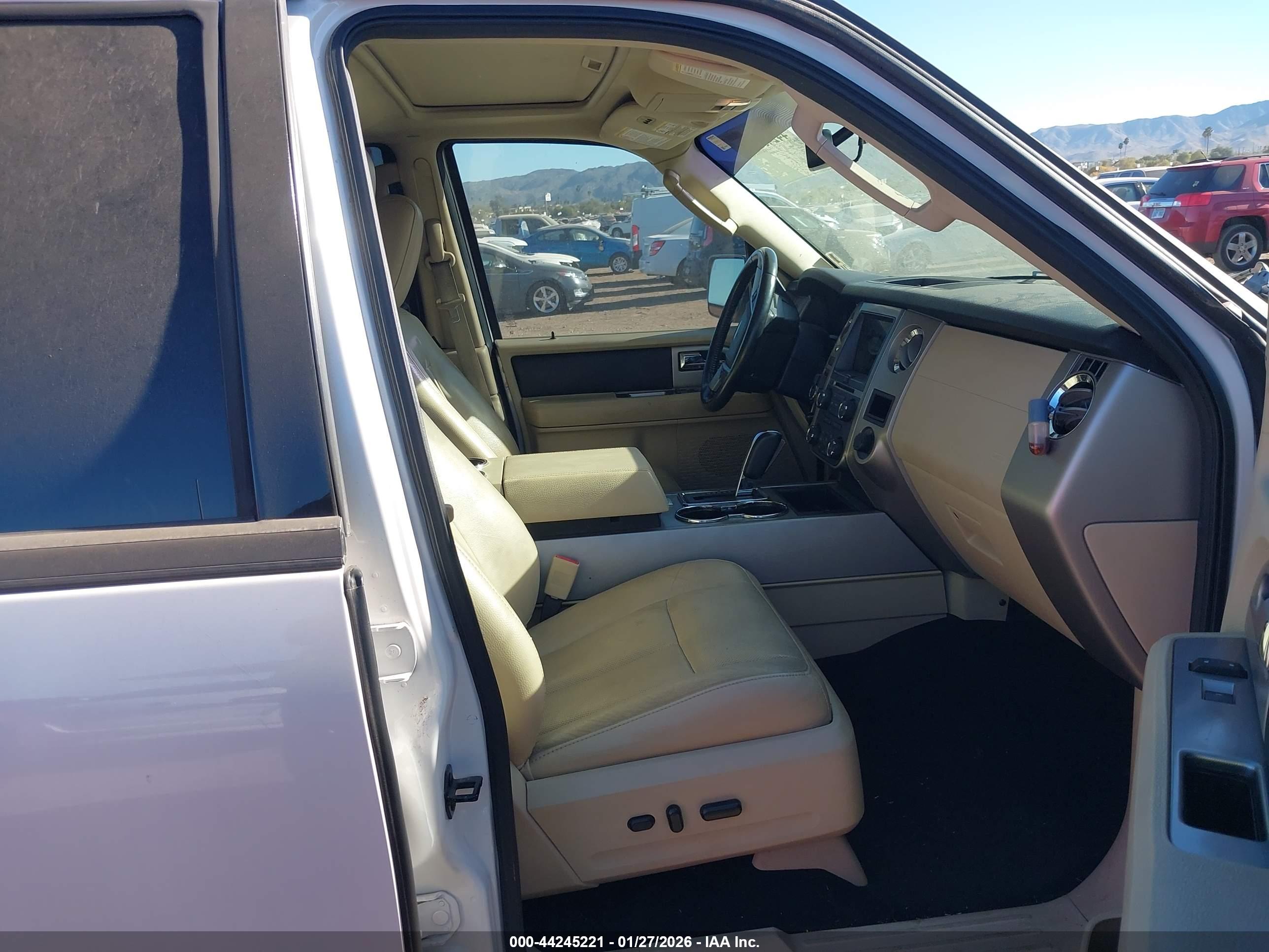 FORD EXPEDITION image 5