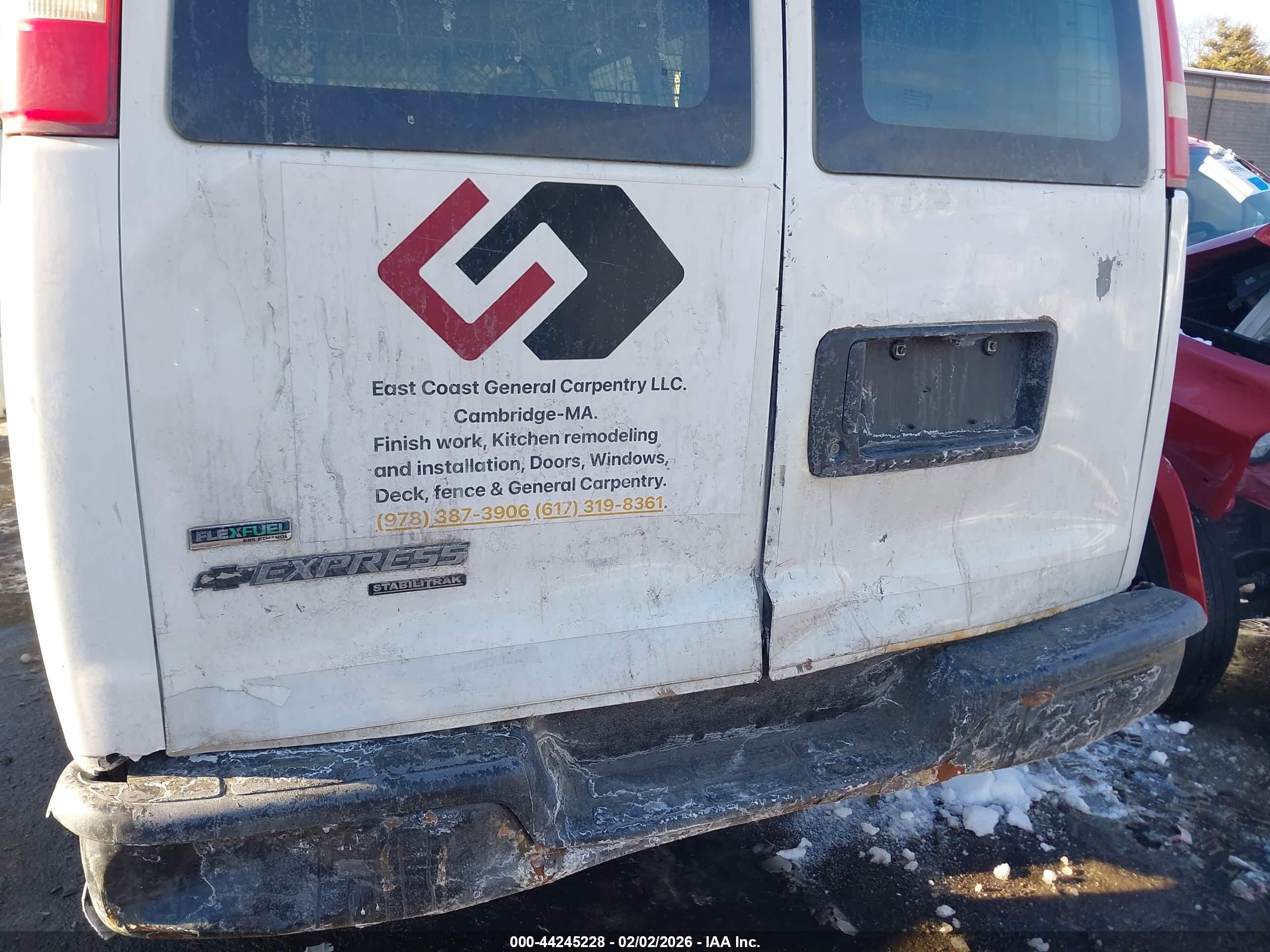 CHEVROLET EXPRESS image 6