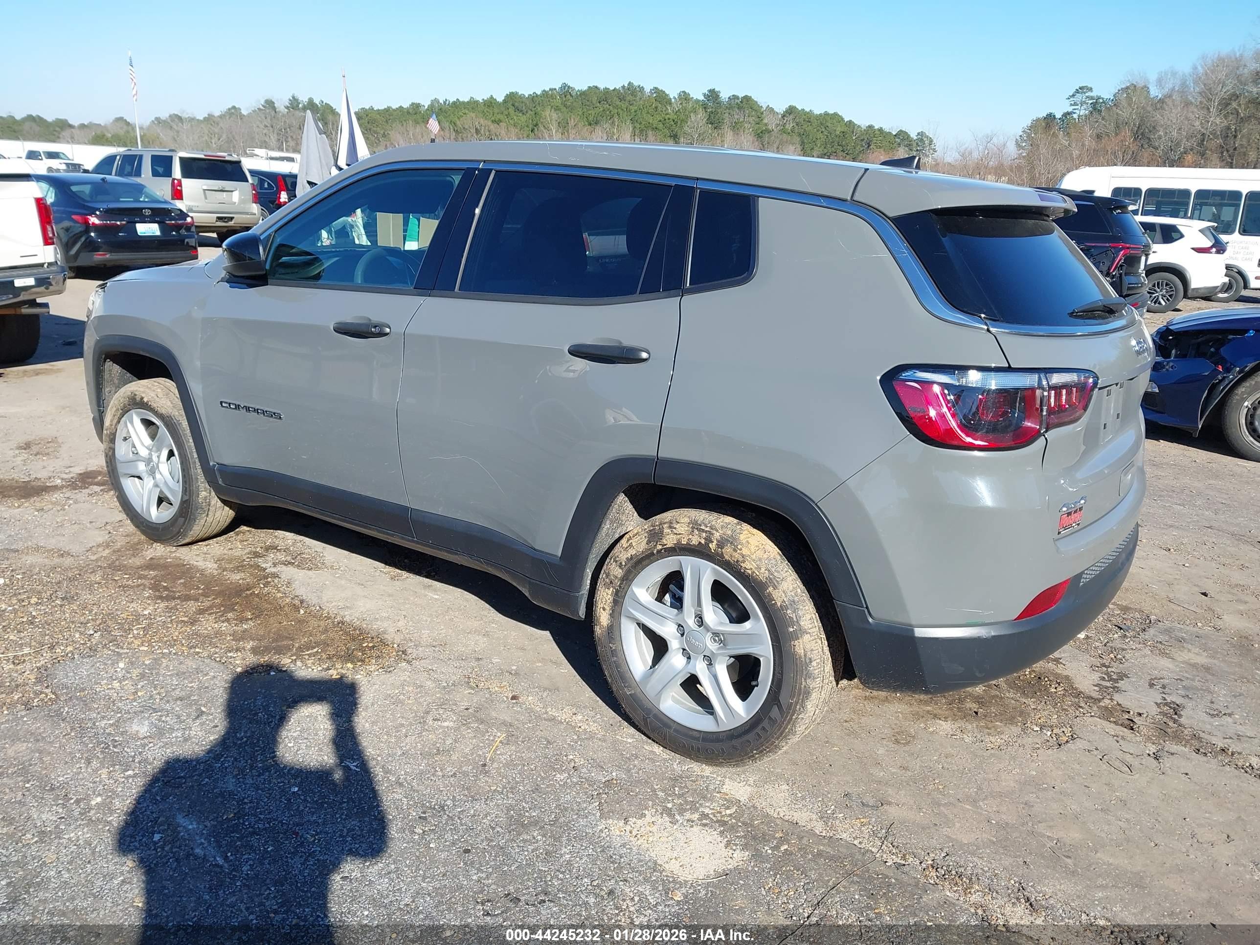 JEEP COMPASS image 3