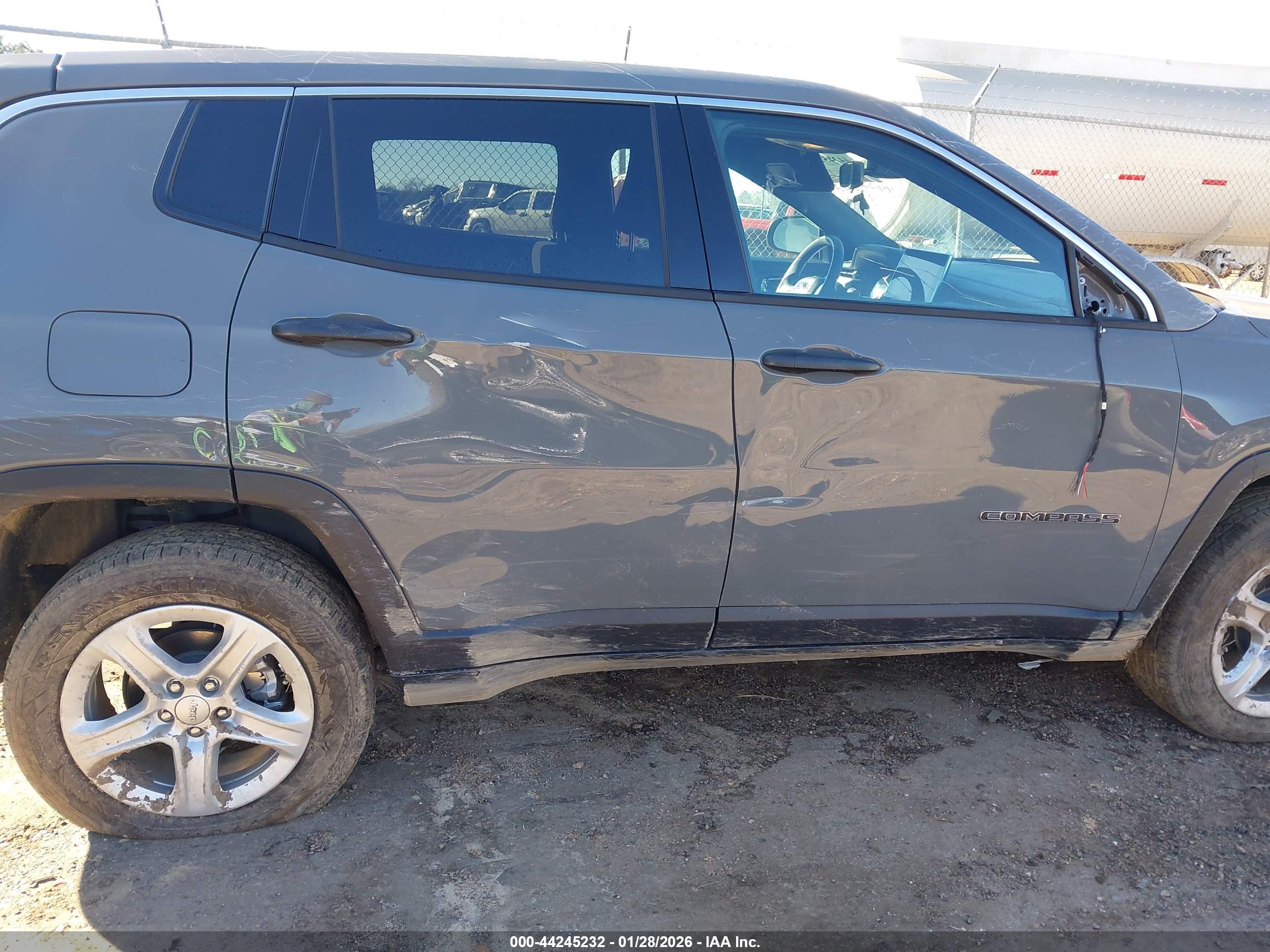 JEEP COMPASS image 6
