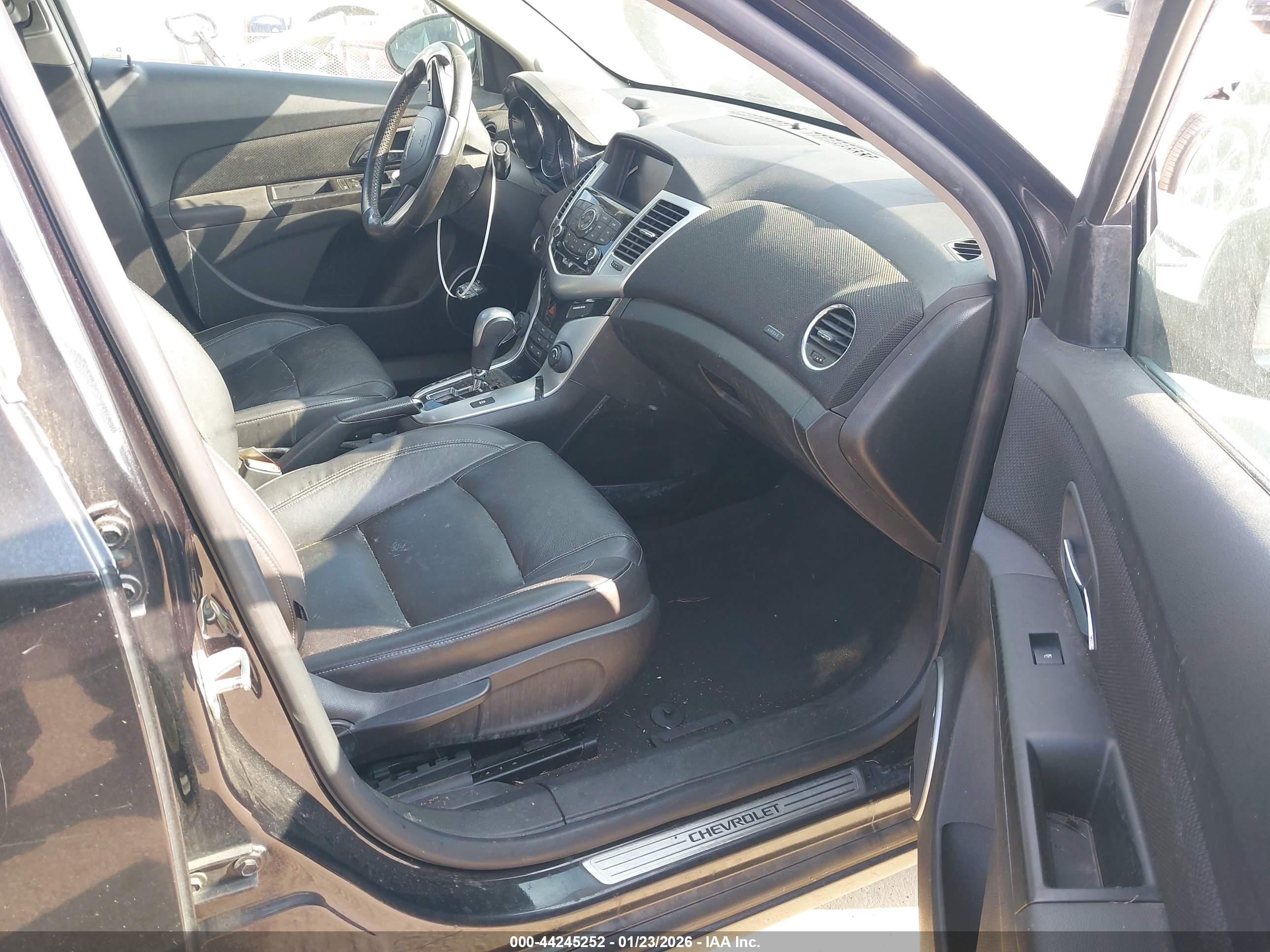 CHEVROLET CRUZE image 5