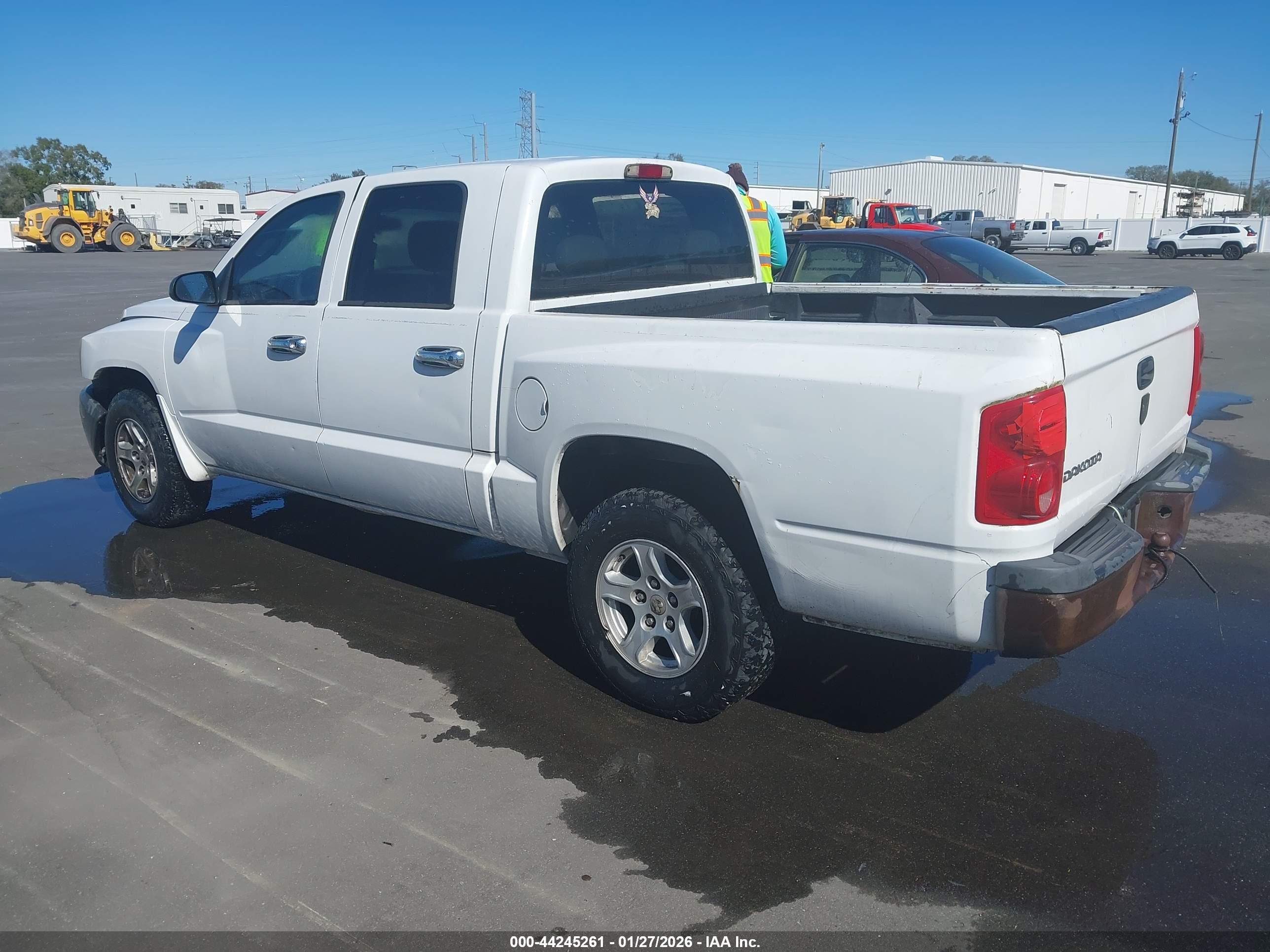 DODGE DAKOTA image 3