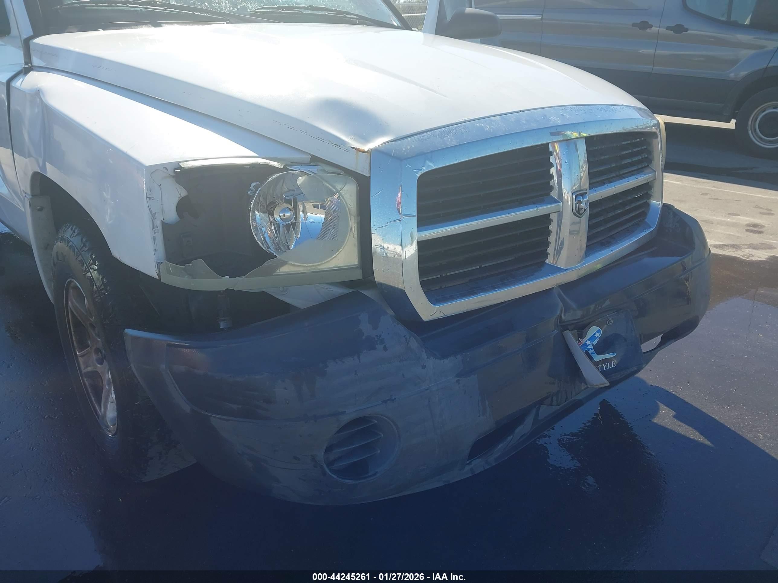 DODGE DAKOTA image 6