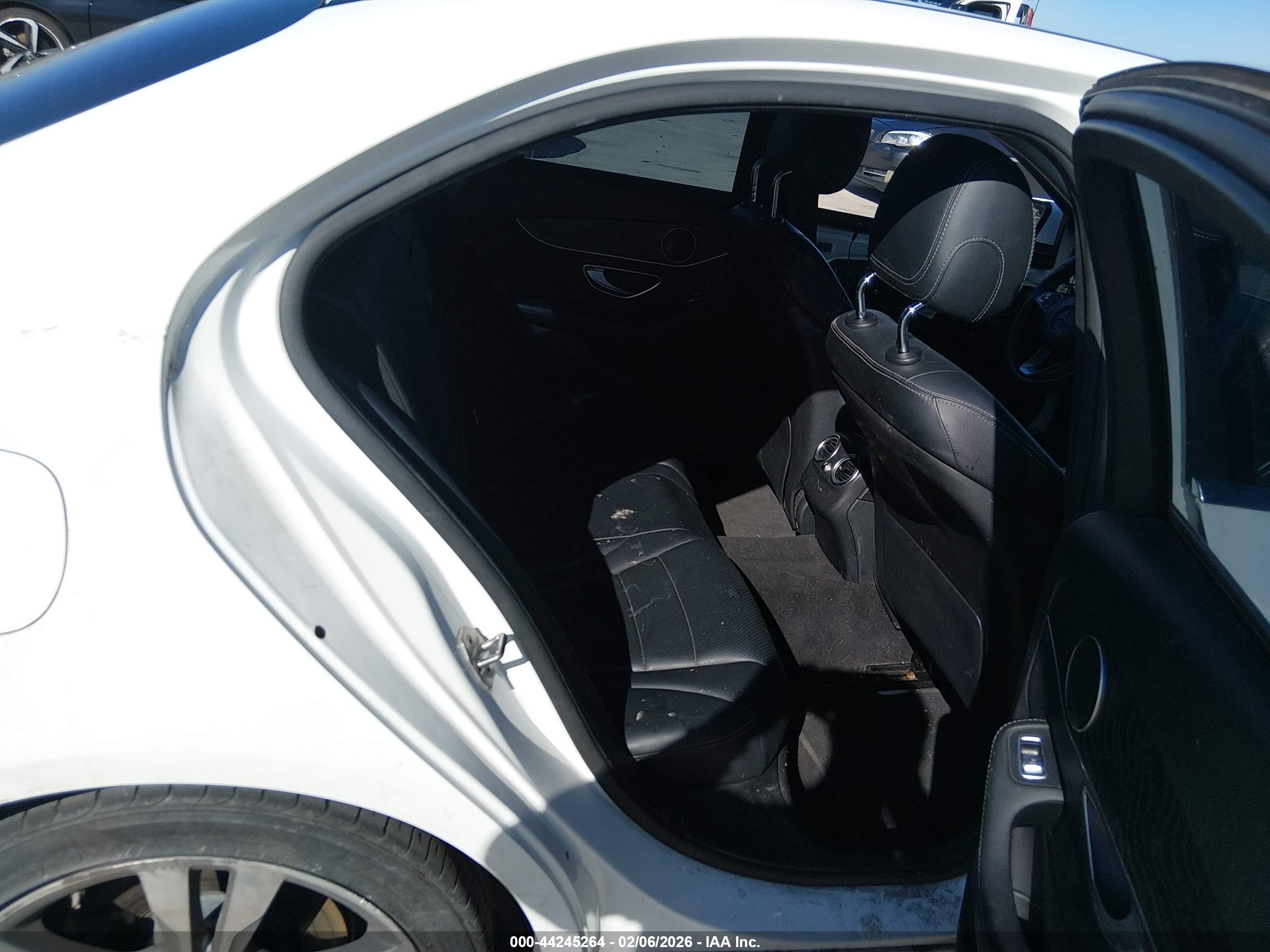 MERCEDES-BENZ C image 8