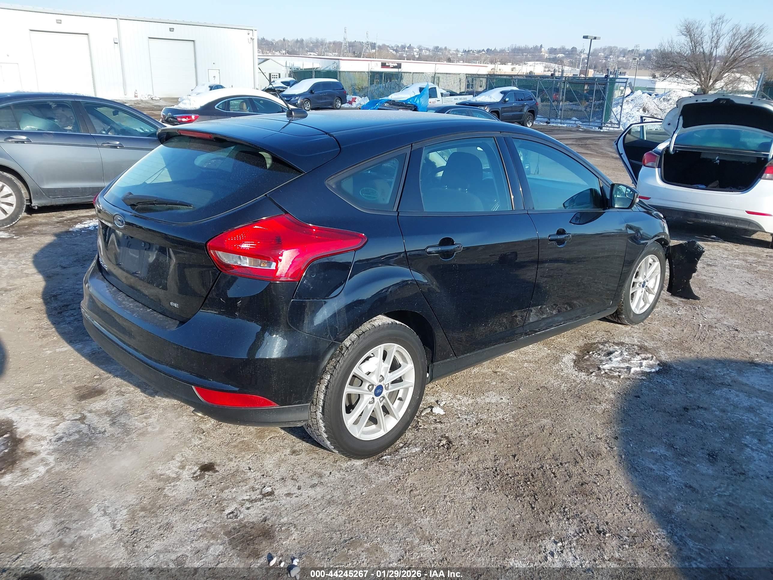 FORD FOCUS image 4