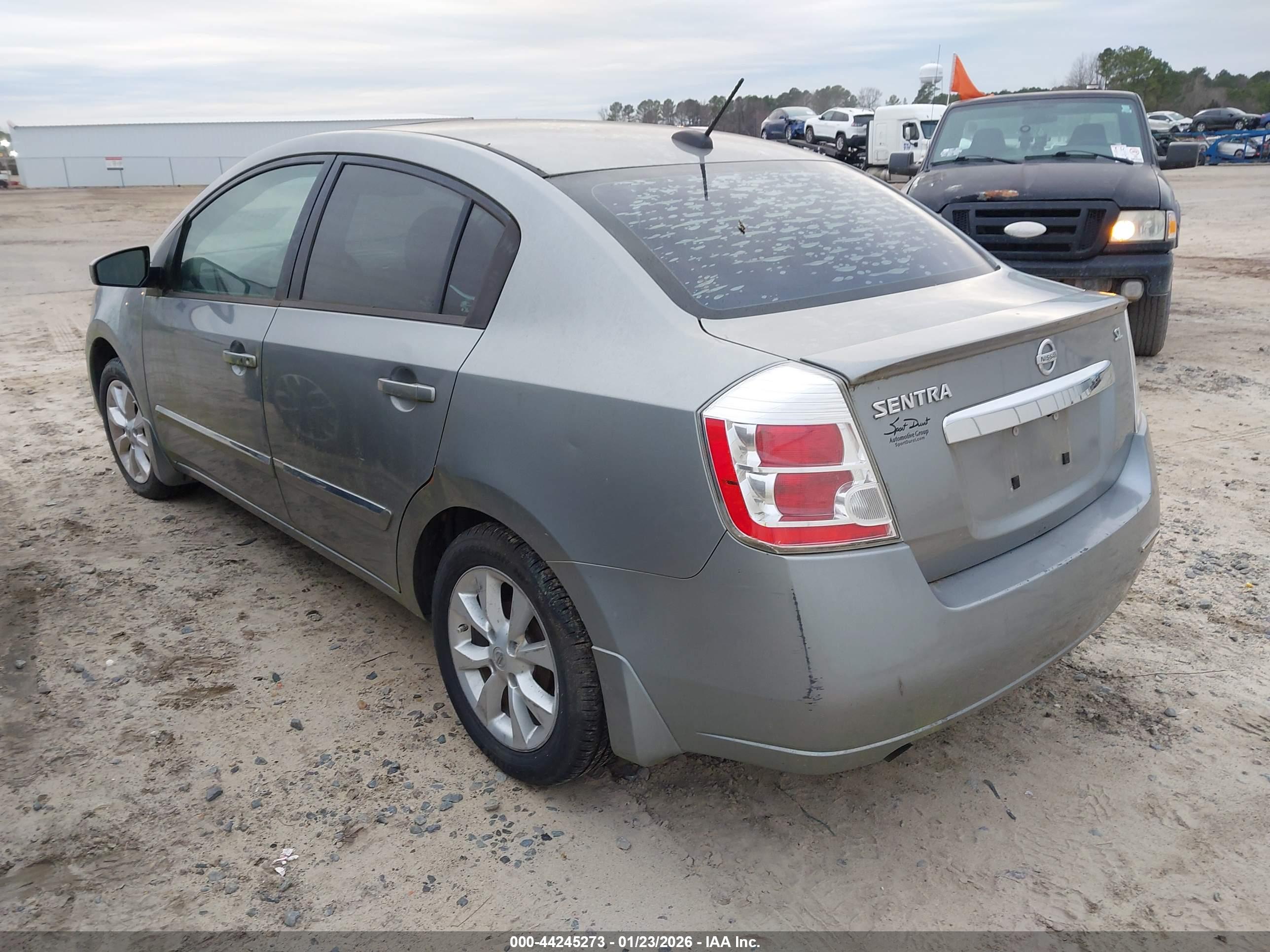 NISSAN SENTRA image 3