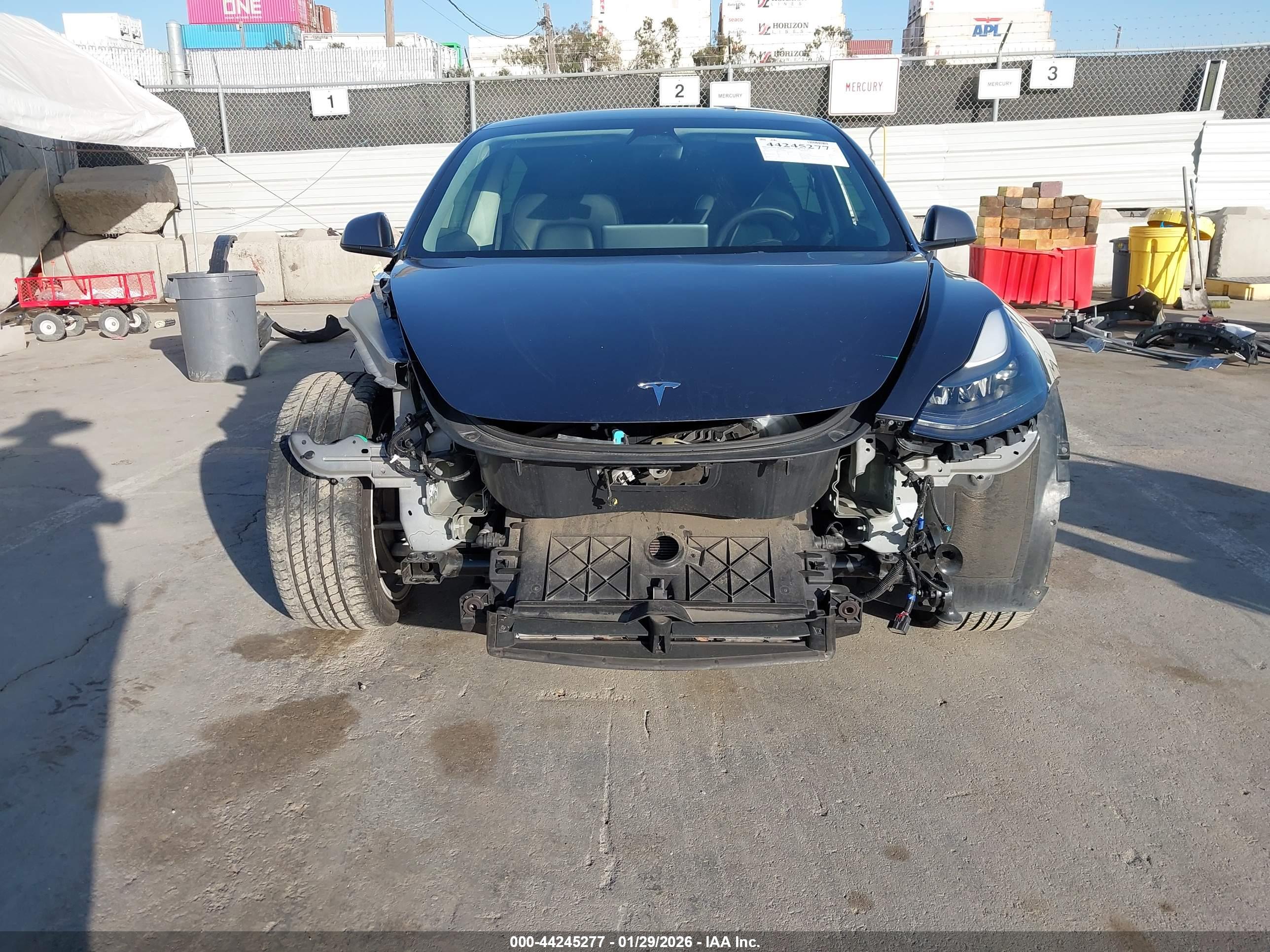 TESLA MODEL image 6