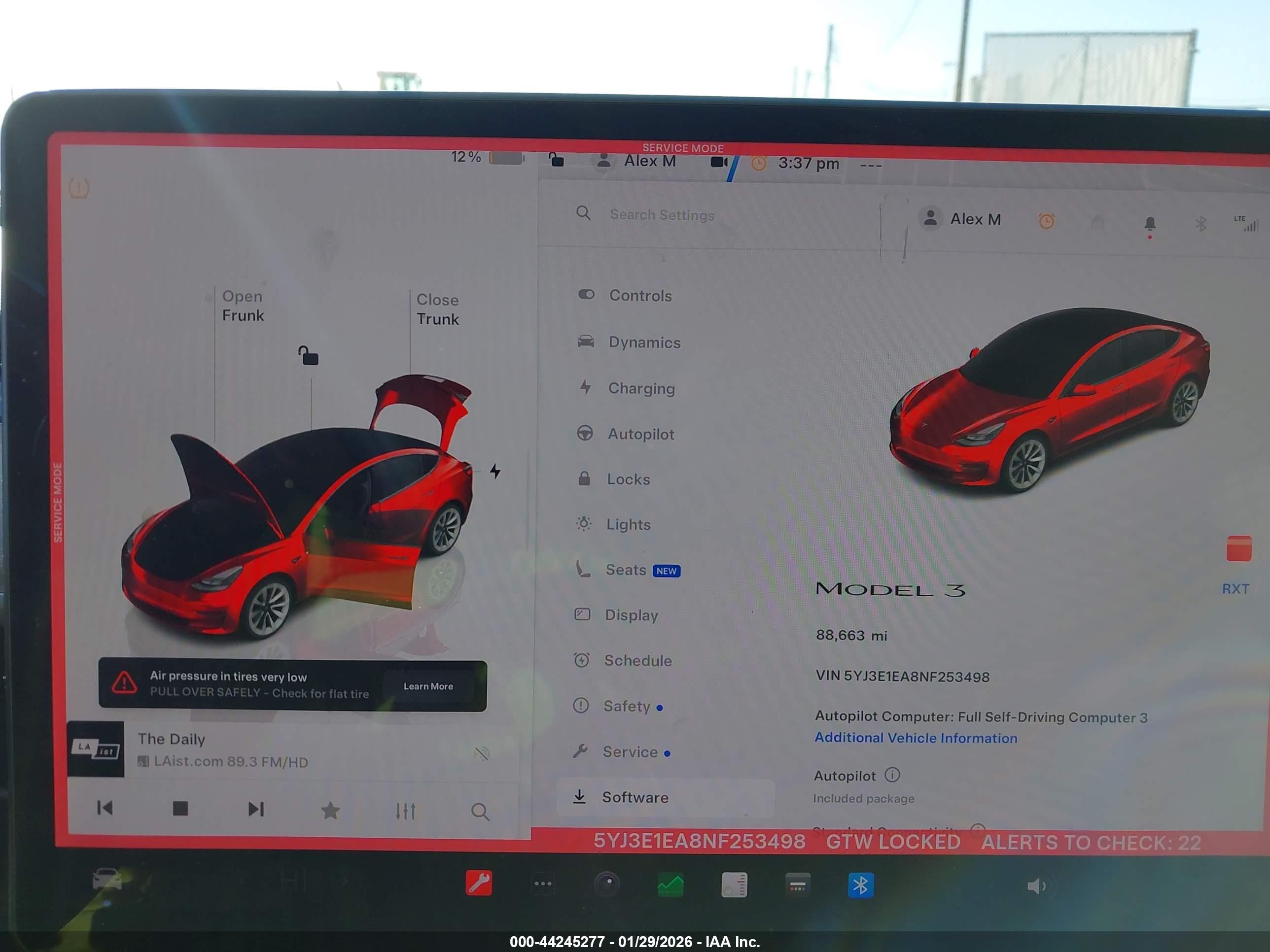 TESLA MODEL image 7