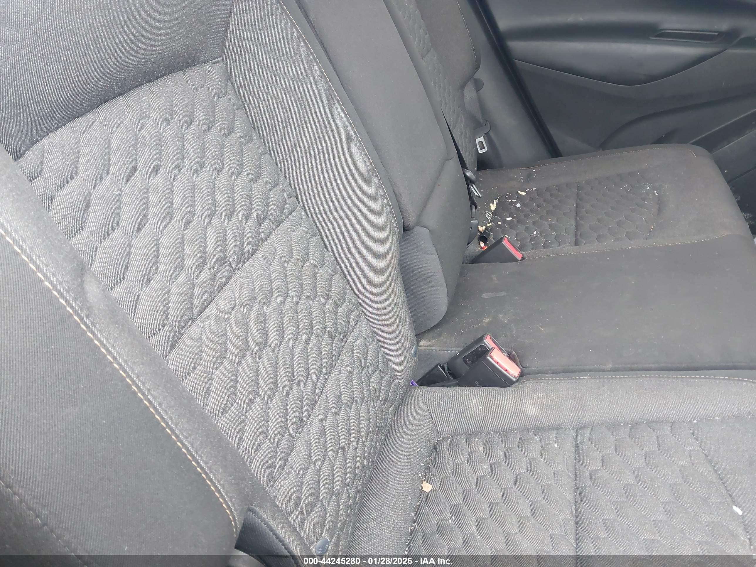 CHEVROLET EQUINOX image 8