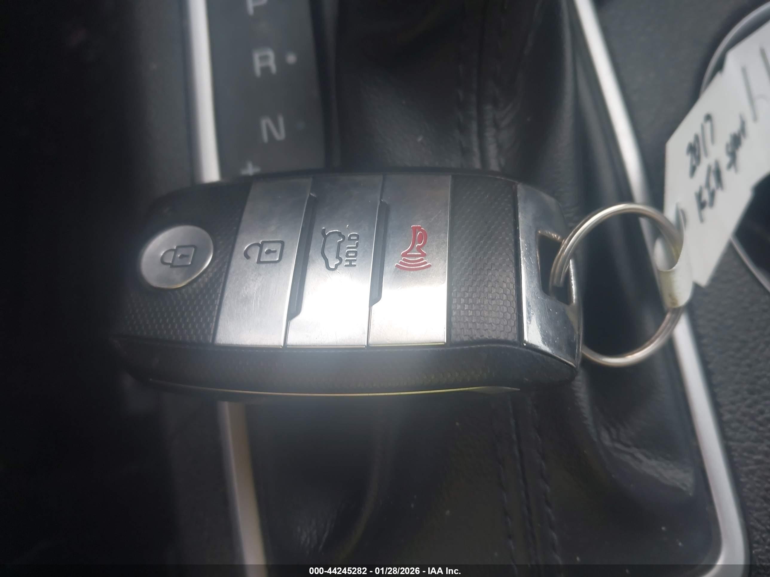 KIA SPORTAGE image 11