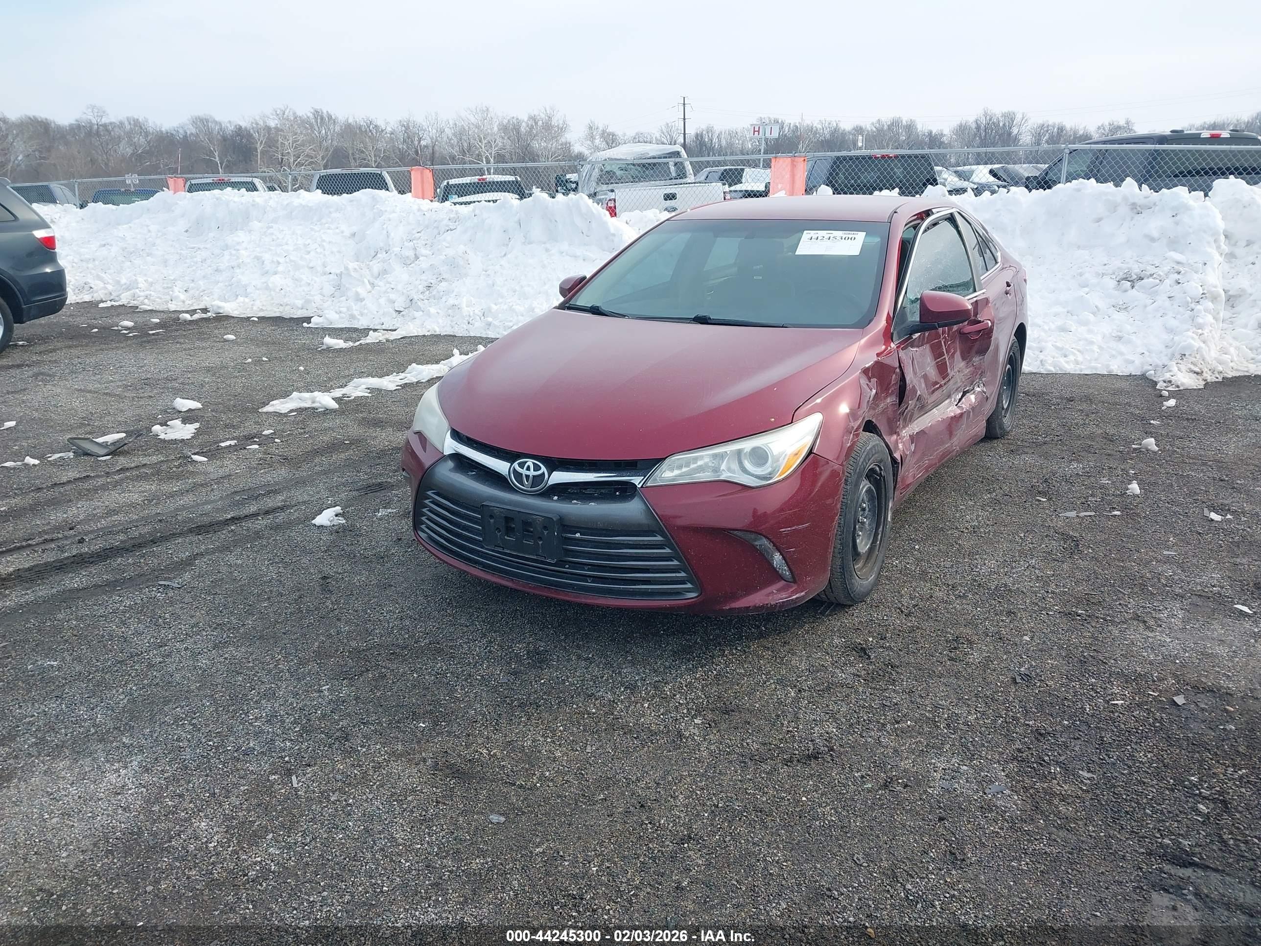 TOYOTA CAMRY image 2