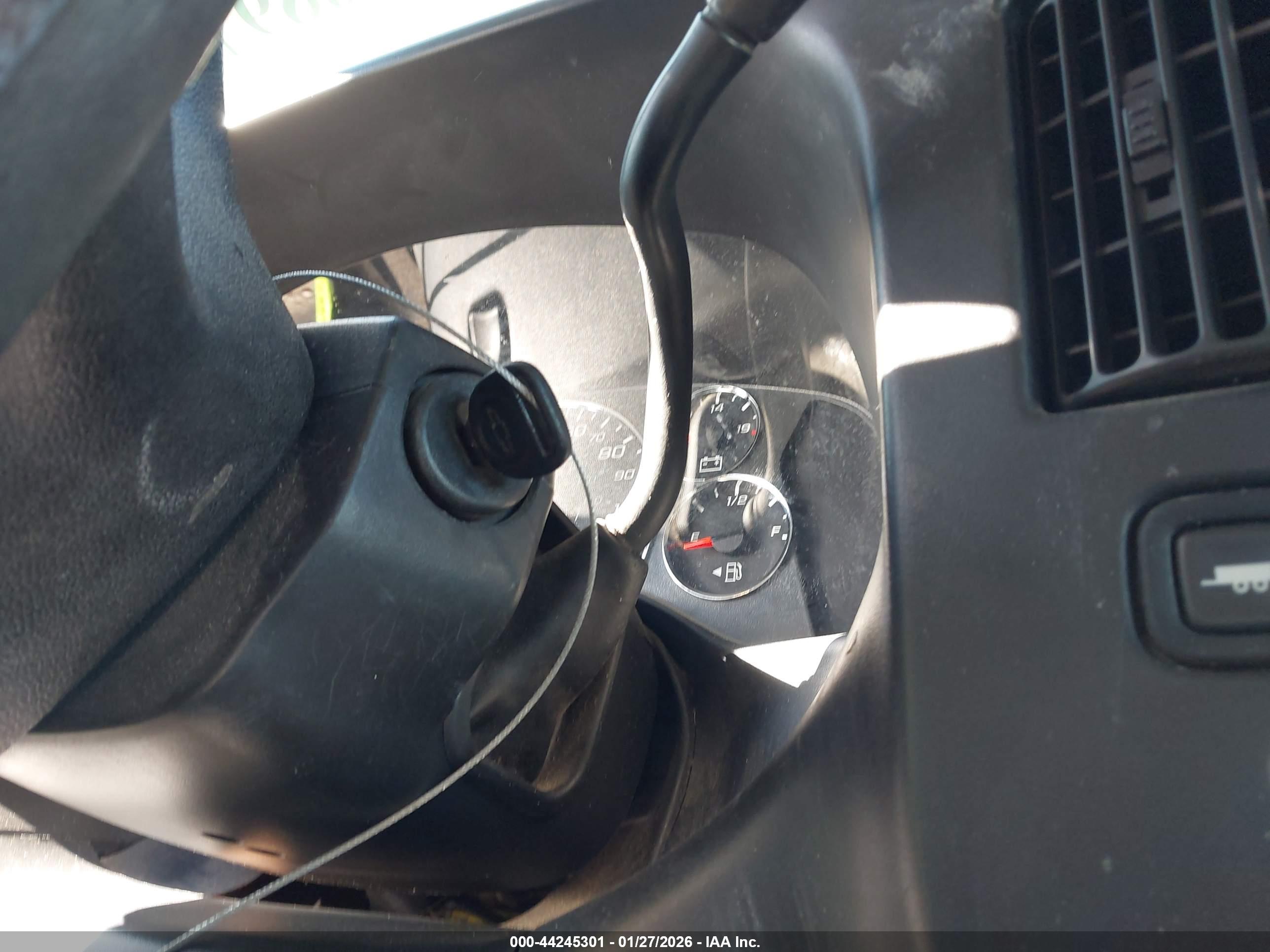 CHEVROLET EXPRESS image 11