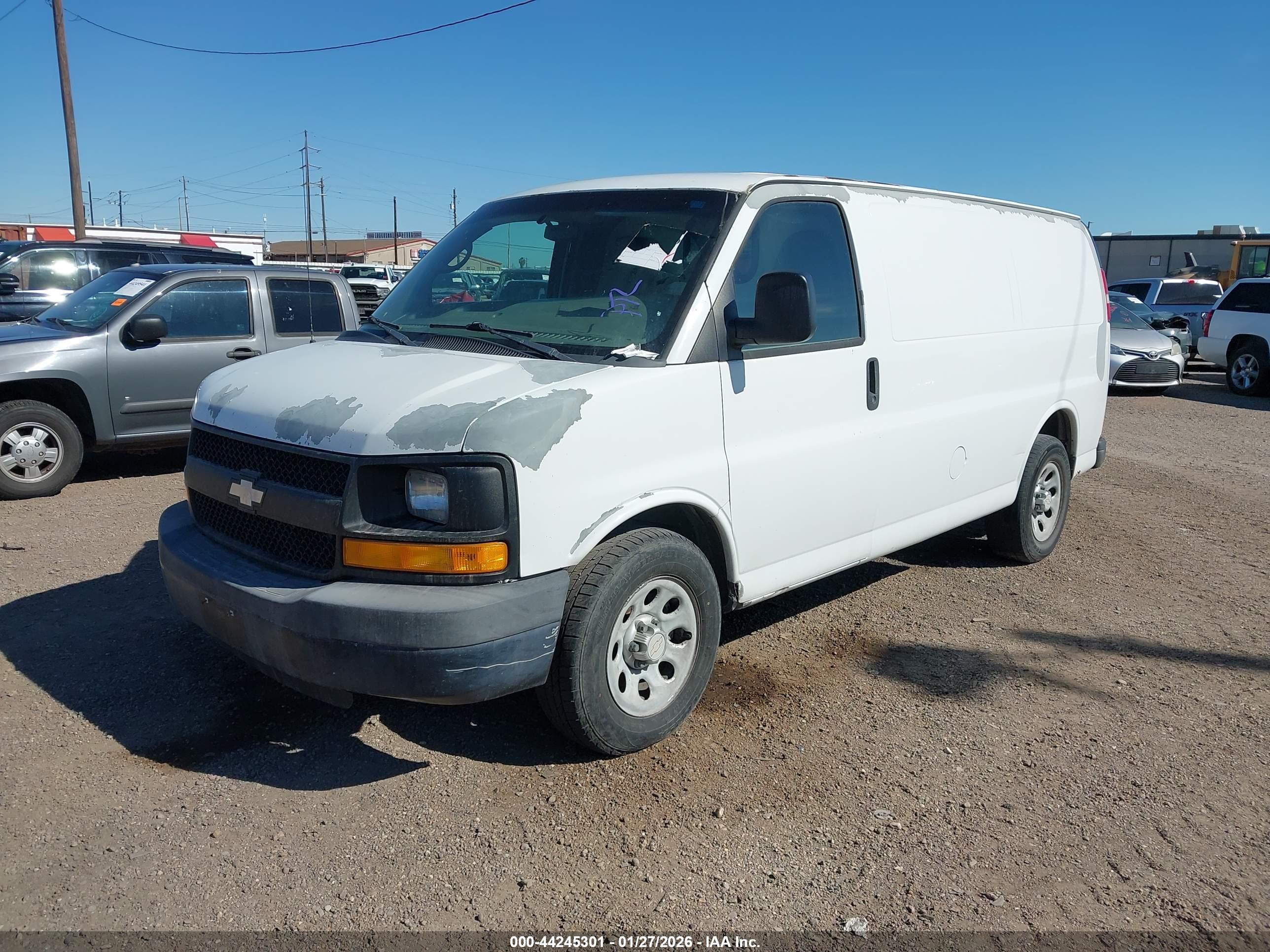 CHEVROLET EXPRESS image 2
