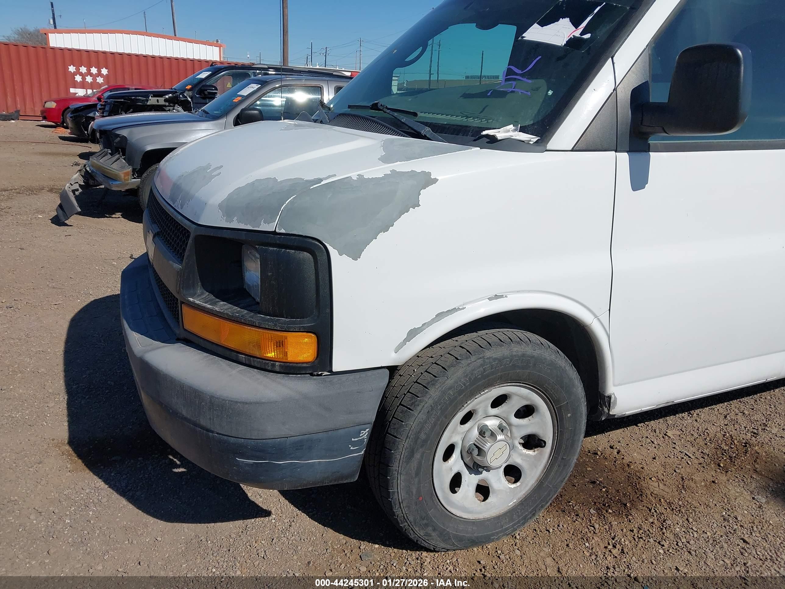 CHEVROLET EXPRESS image 6