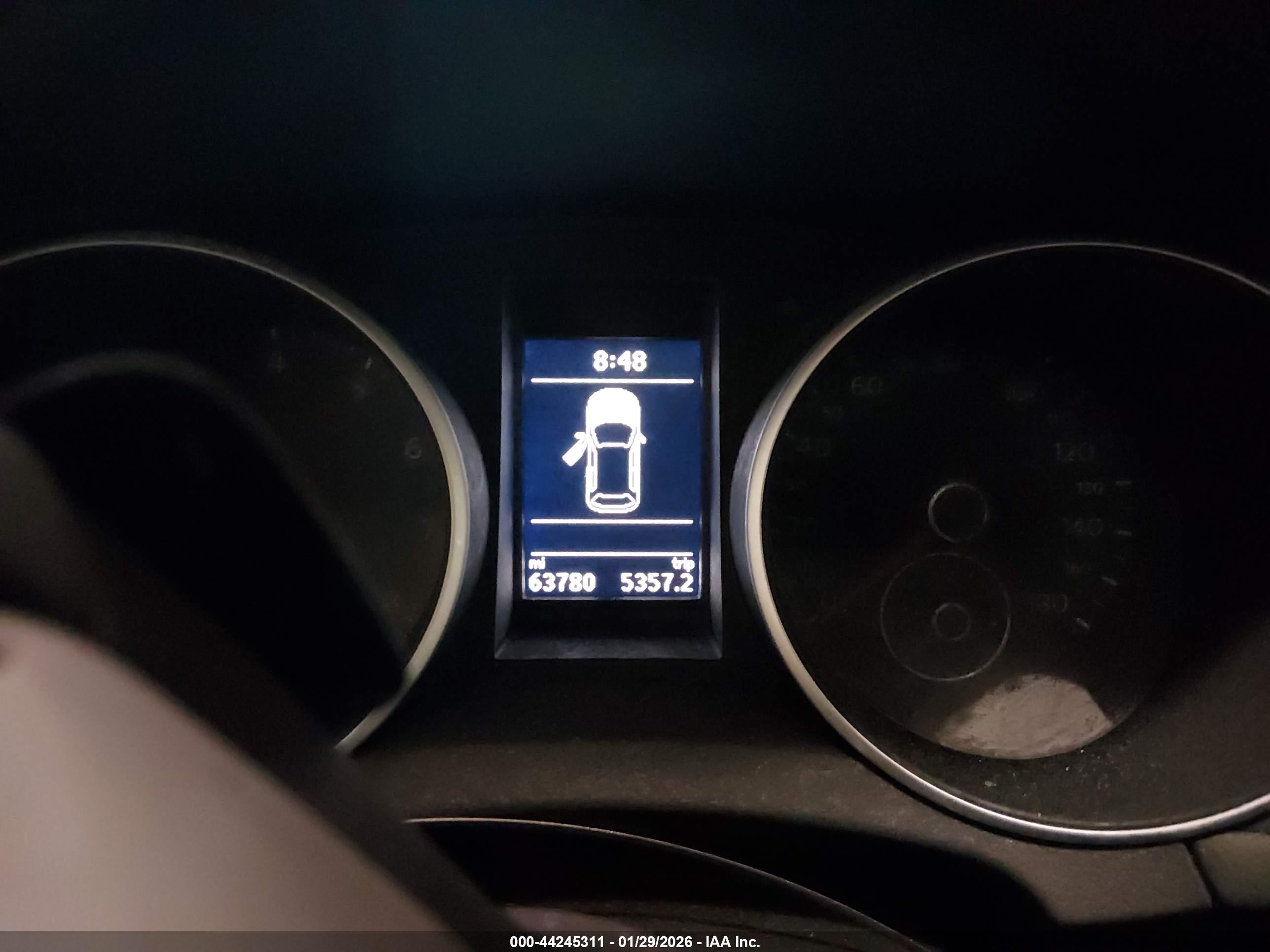 VOLKSWAGEN GTI image 7