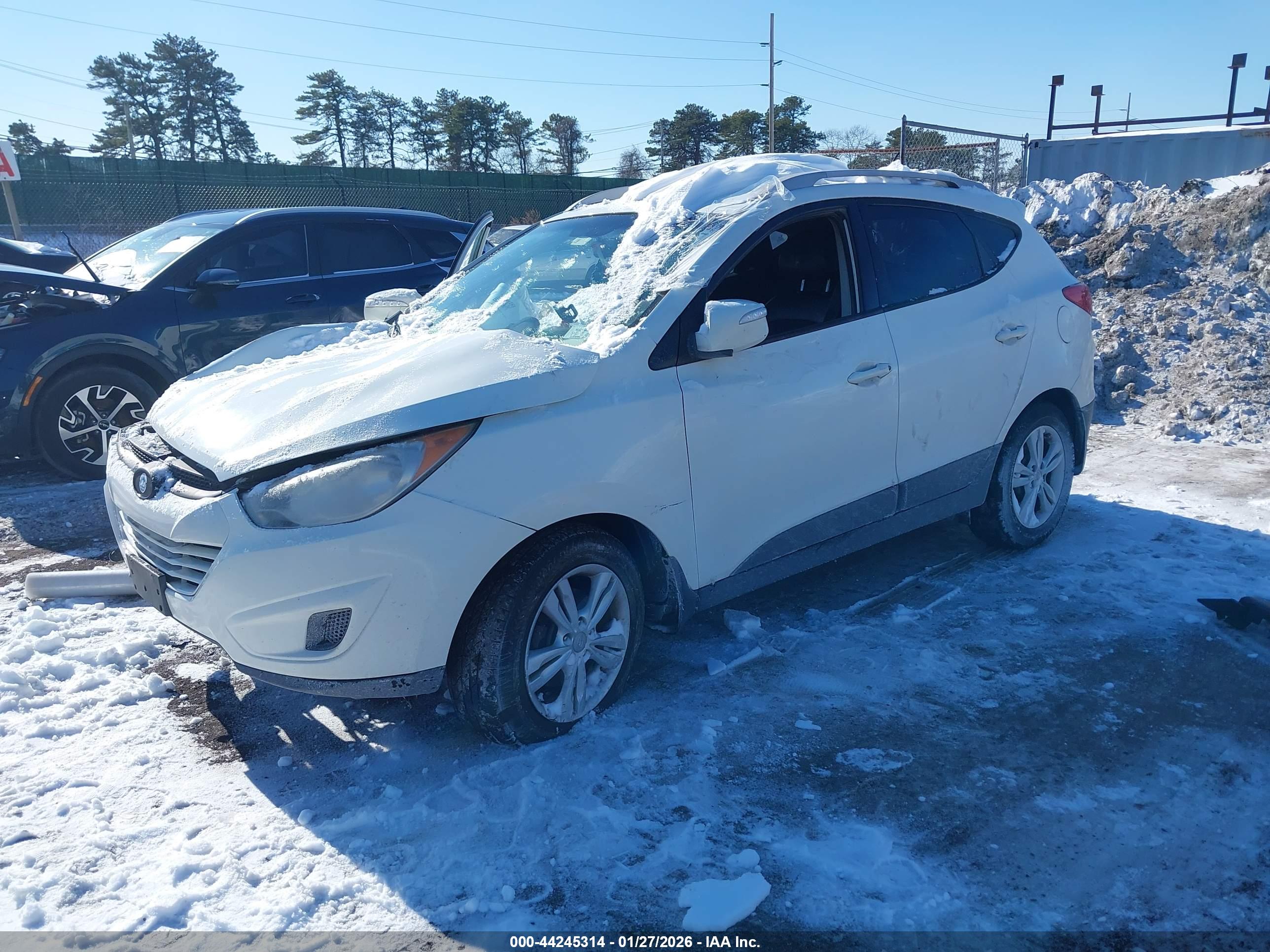 HYUNDAI TUCSON image 2
