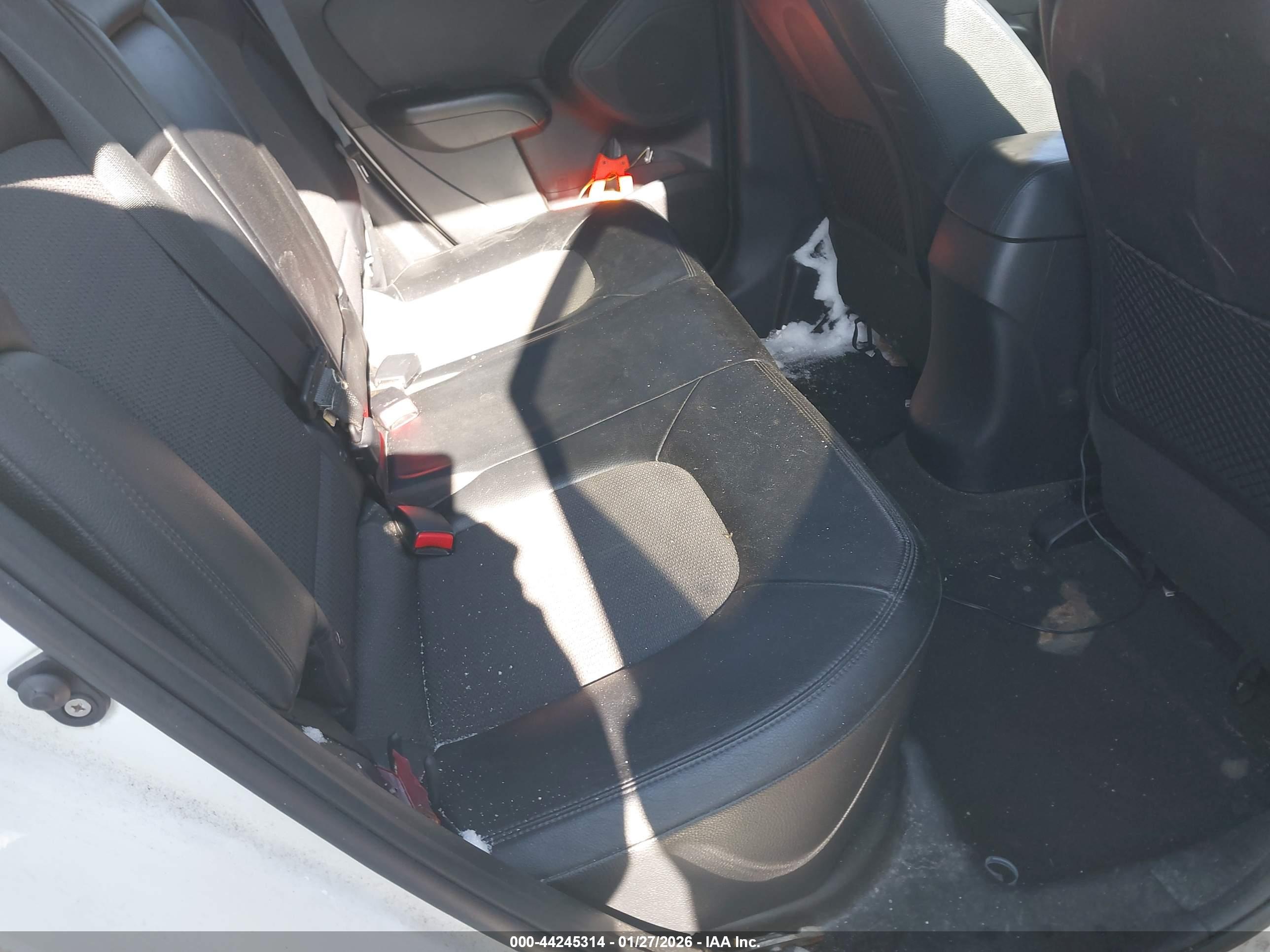 HYUNDAI TUCSON image 8