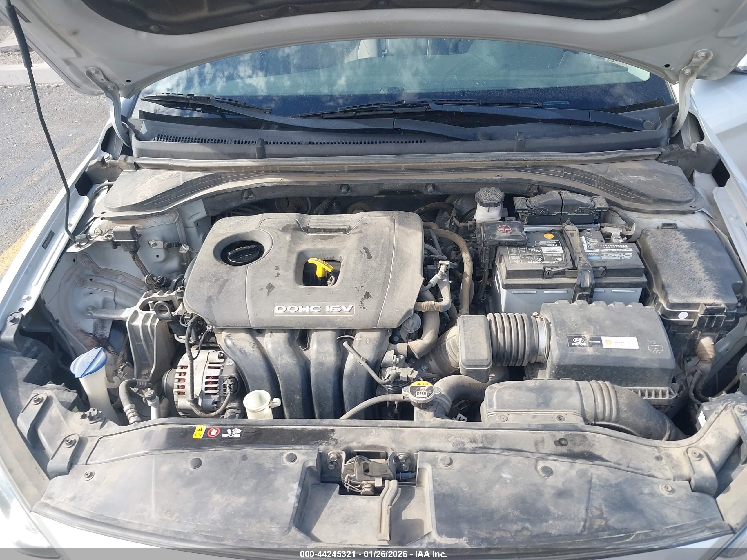 HYUNDAI ELANTRA image 10