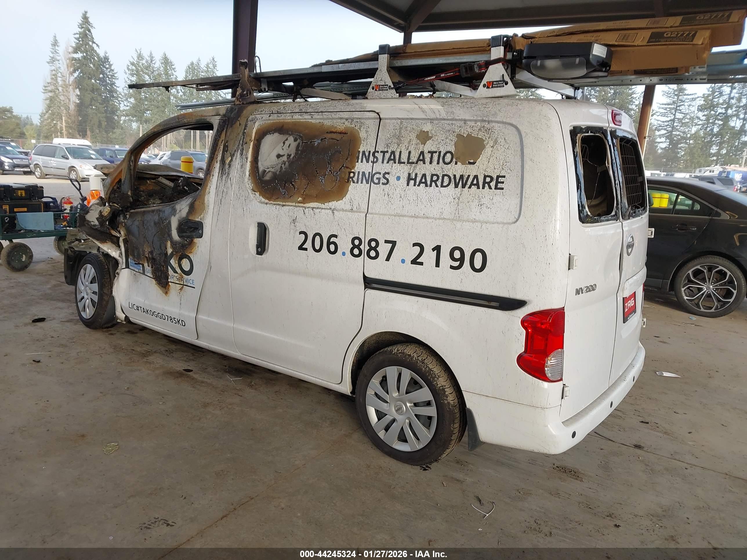 NISSAN NV200 image 3