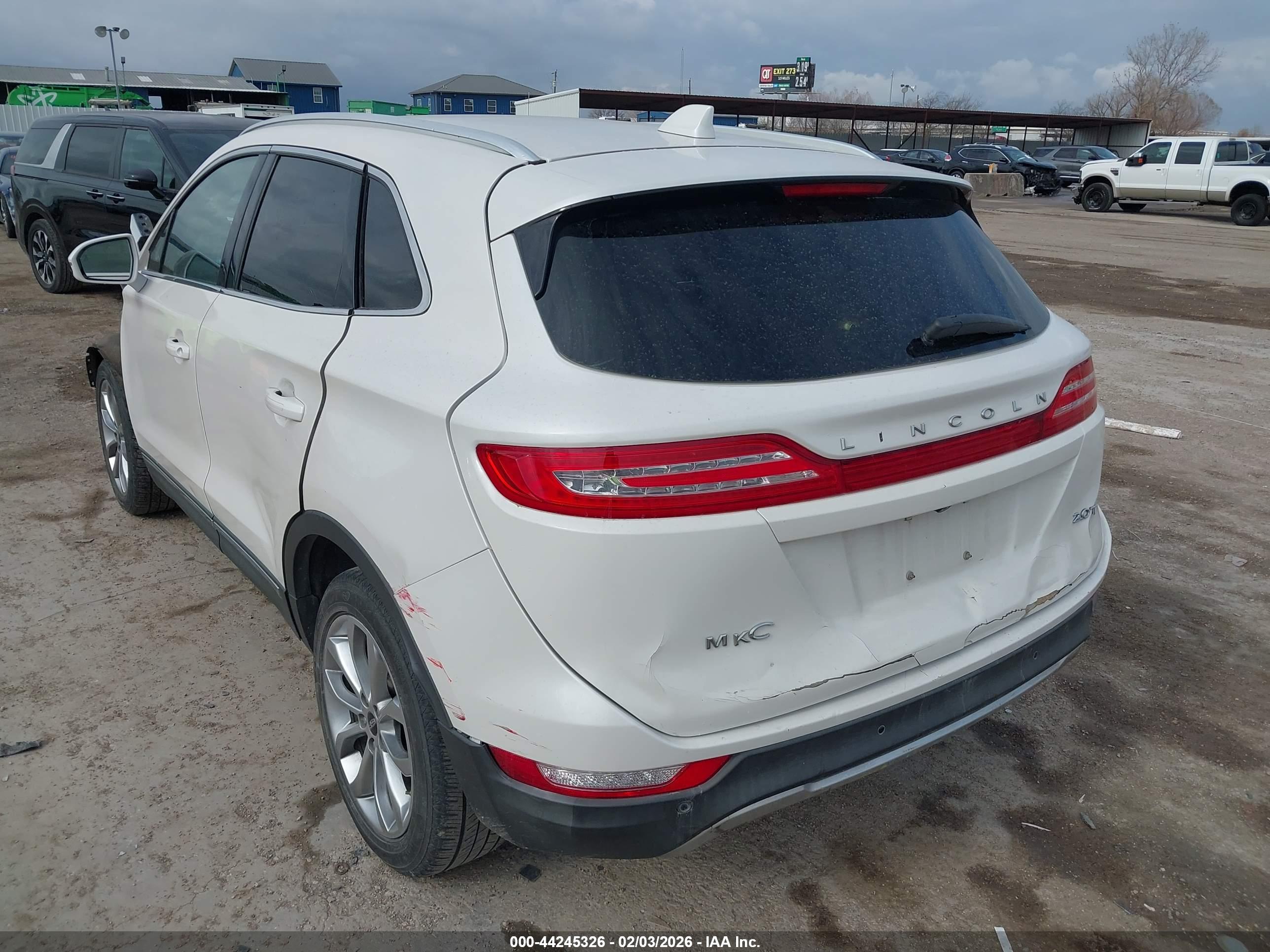 LINCOLN MKC image 3