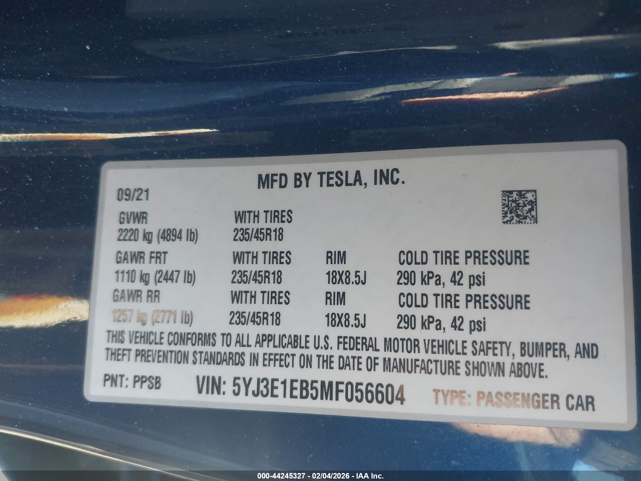 TESLA MODEL image 9