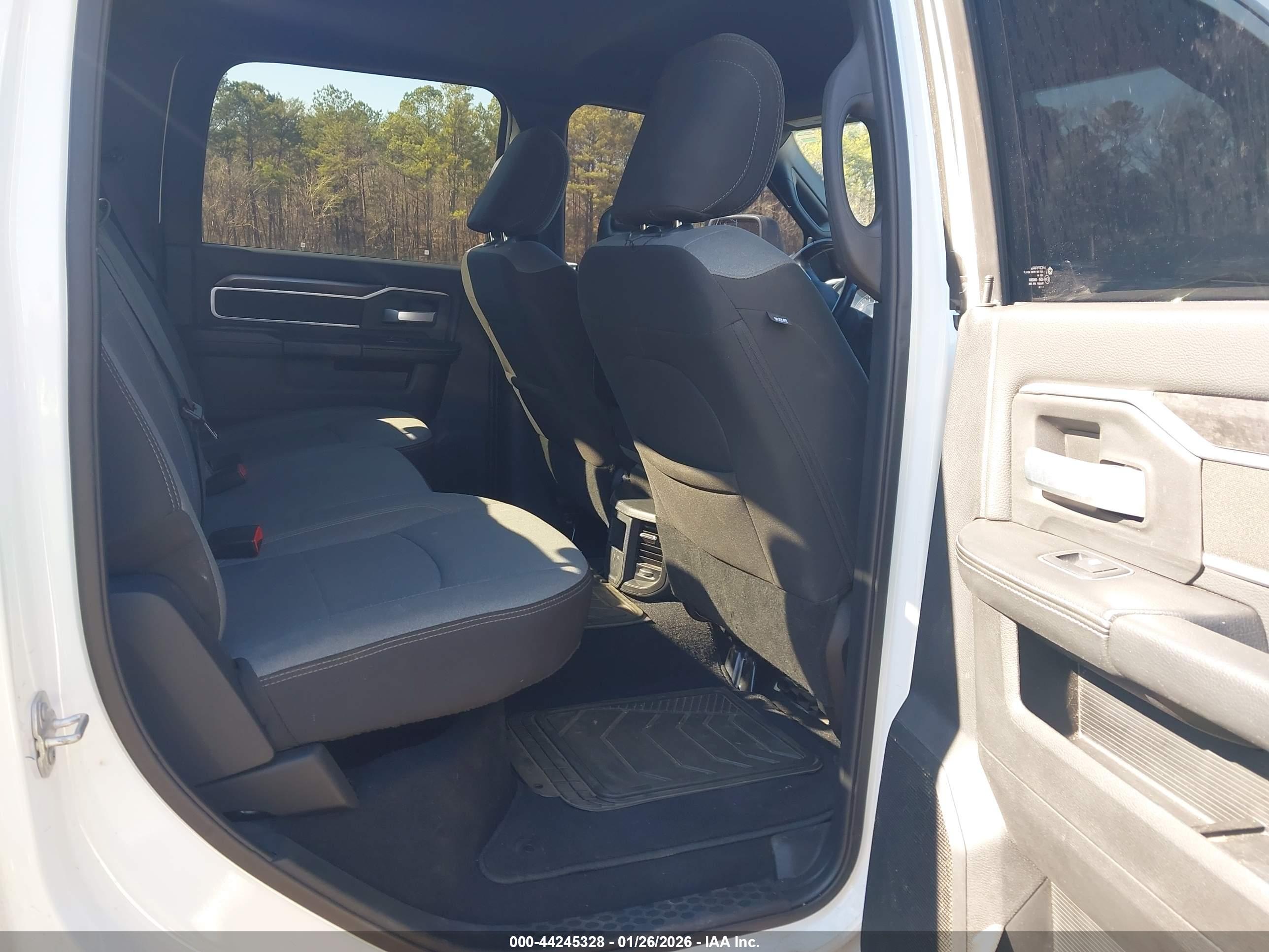 RAM 2500 image 8