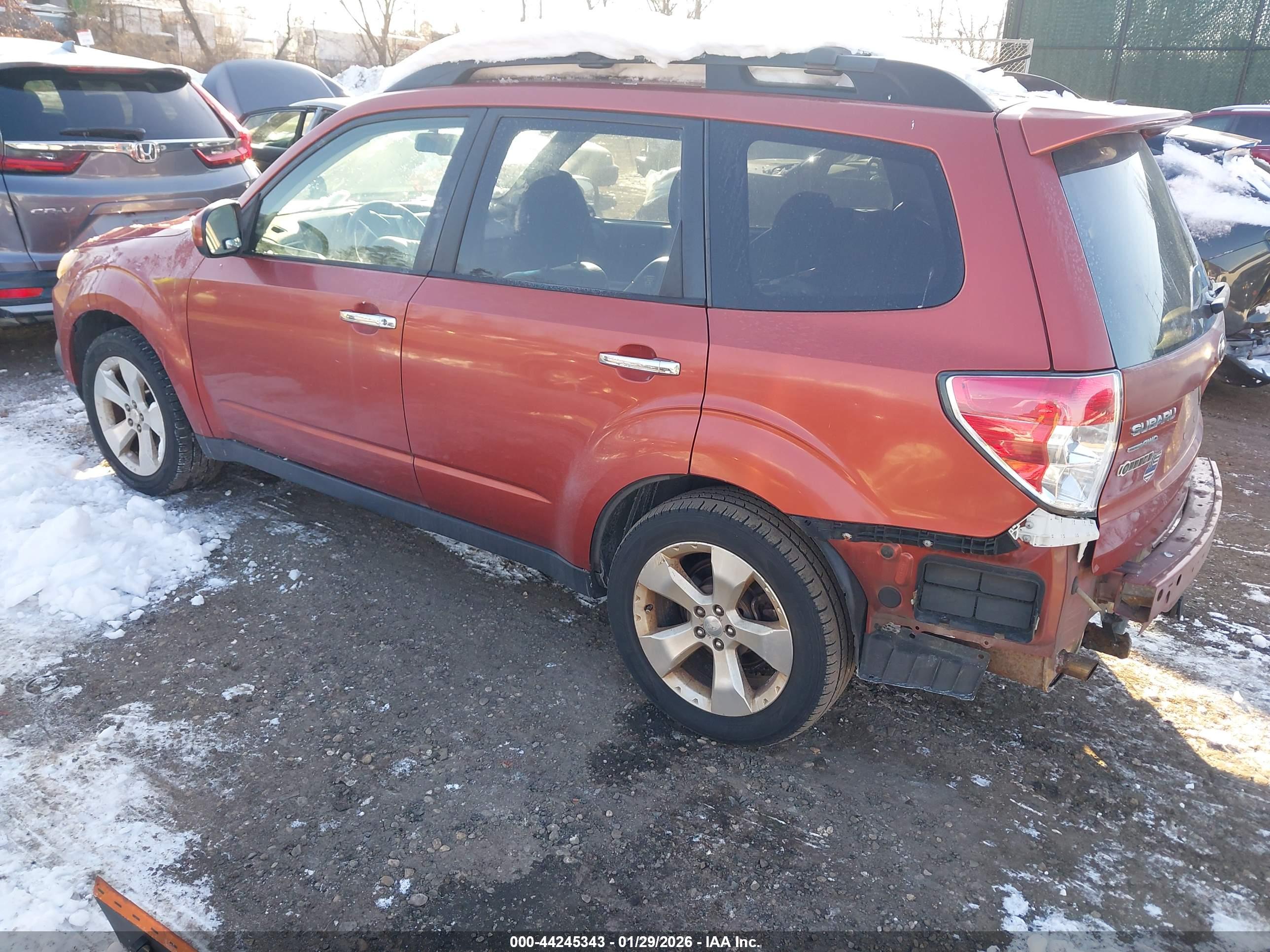 SUBARU FORESTER image 3