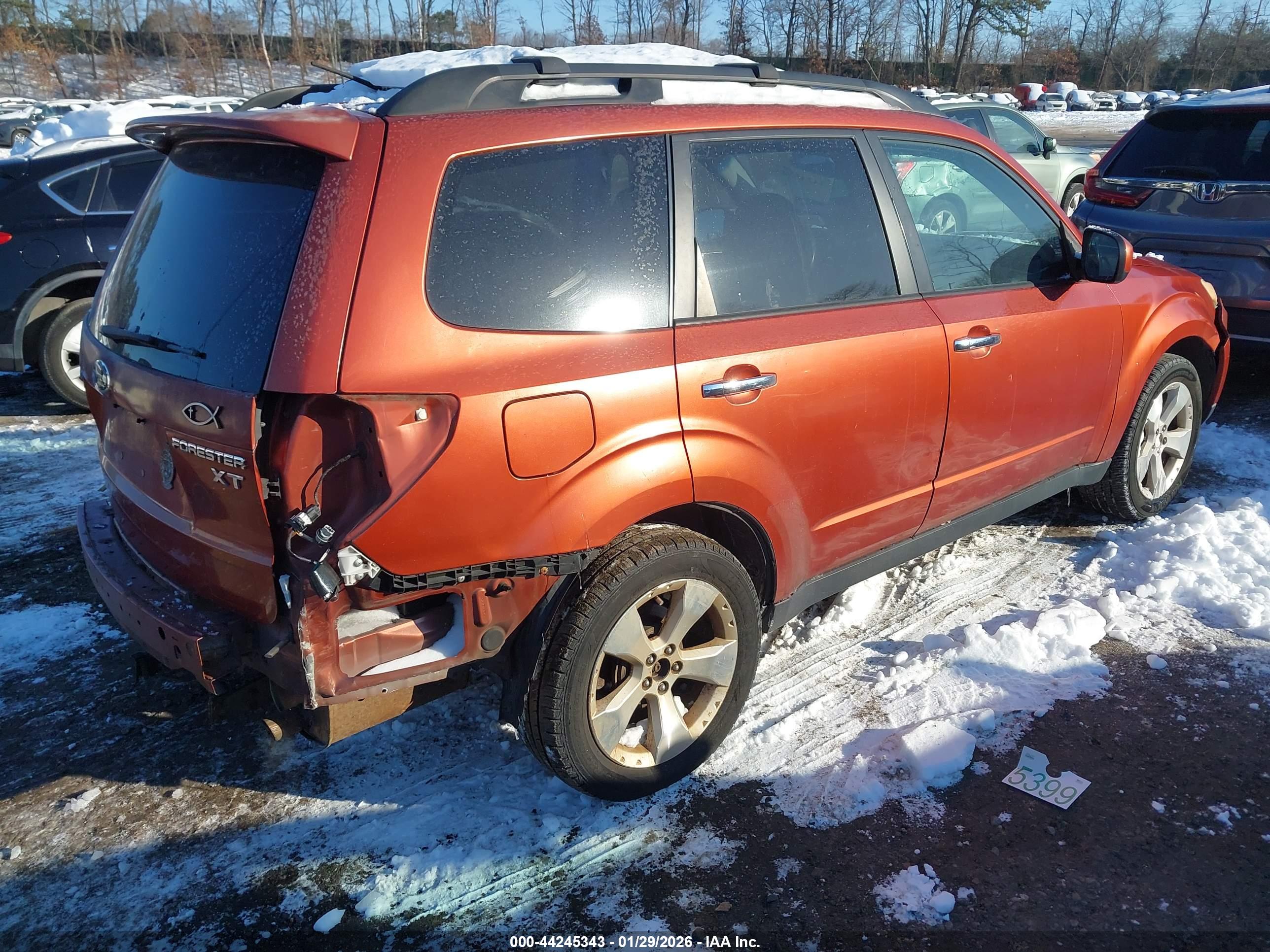 SUBARU FORESTER image 4