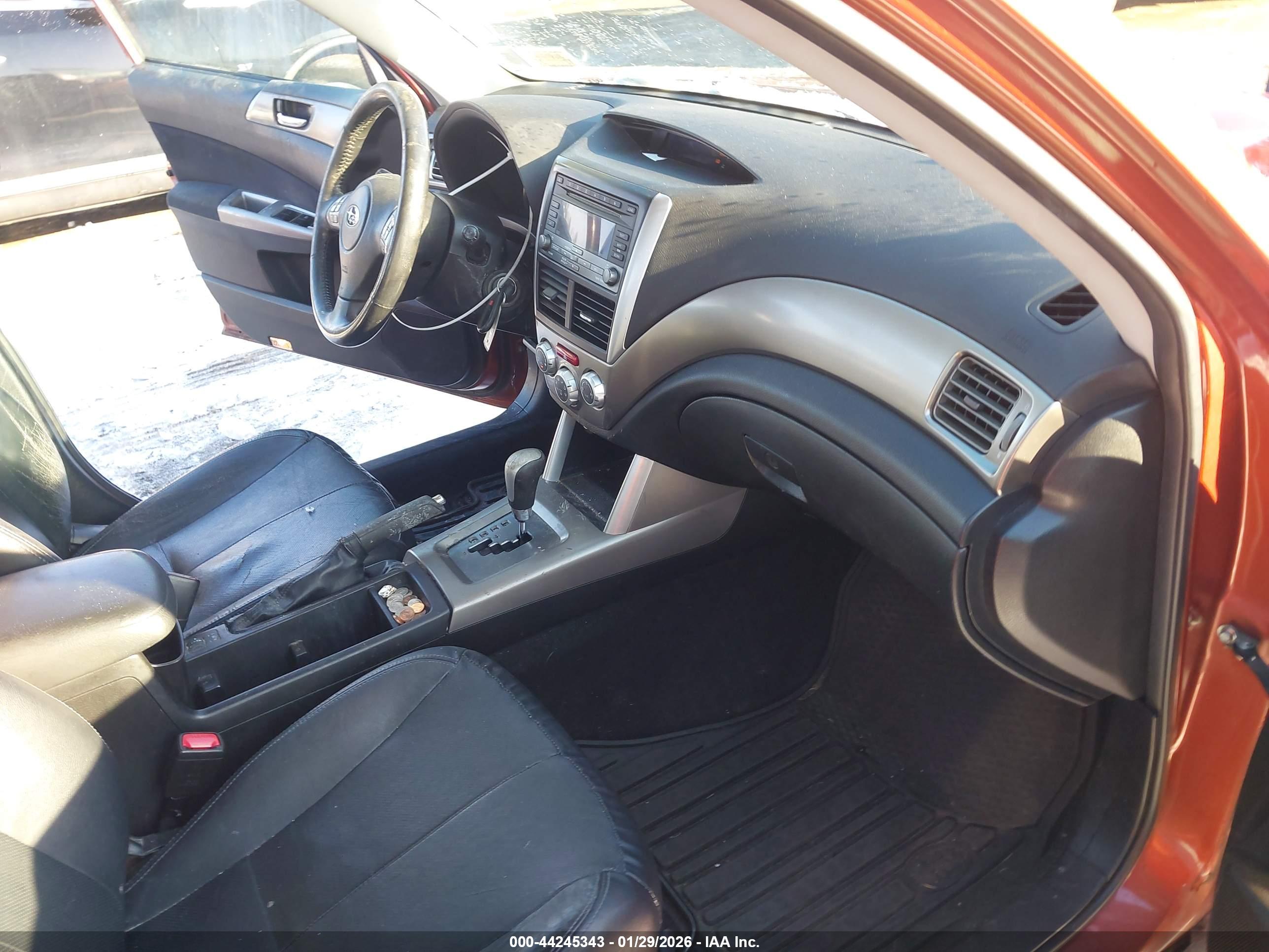 SUBARU FORESTER image 5
