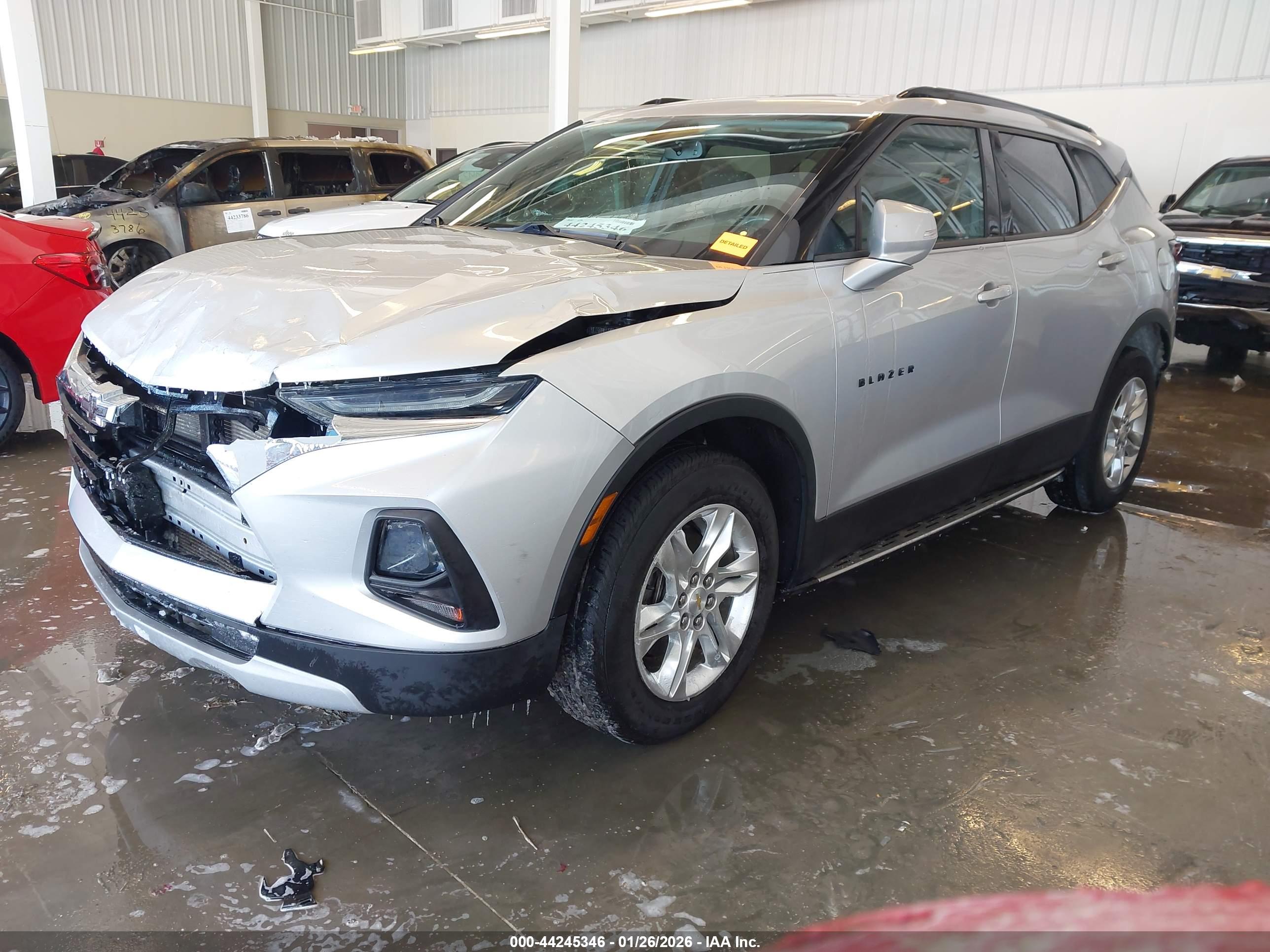CHEVROLET BLAZER image 2