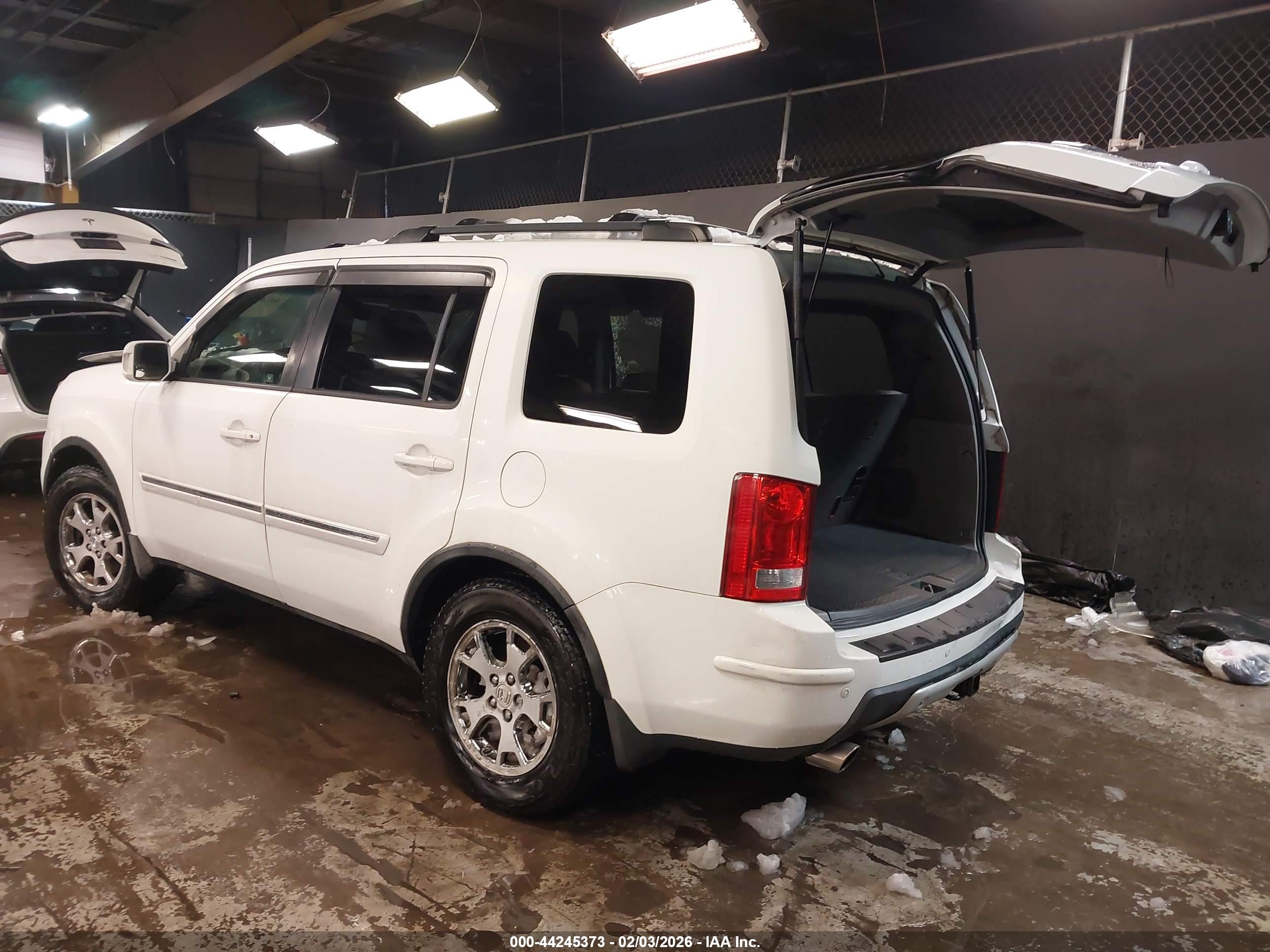 HONDA PILOT image 3