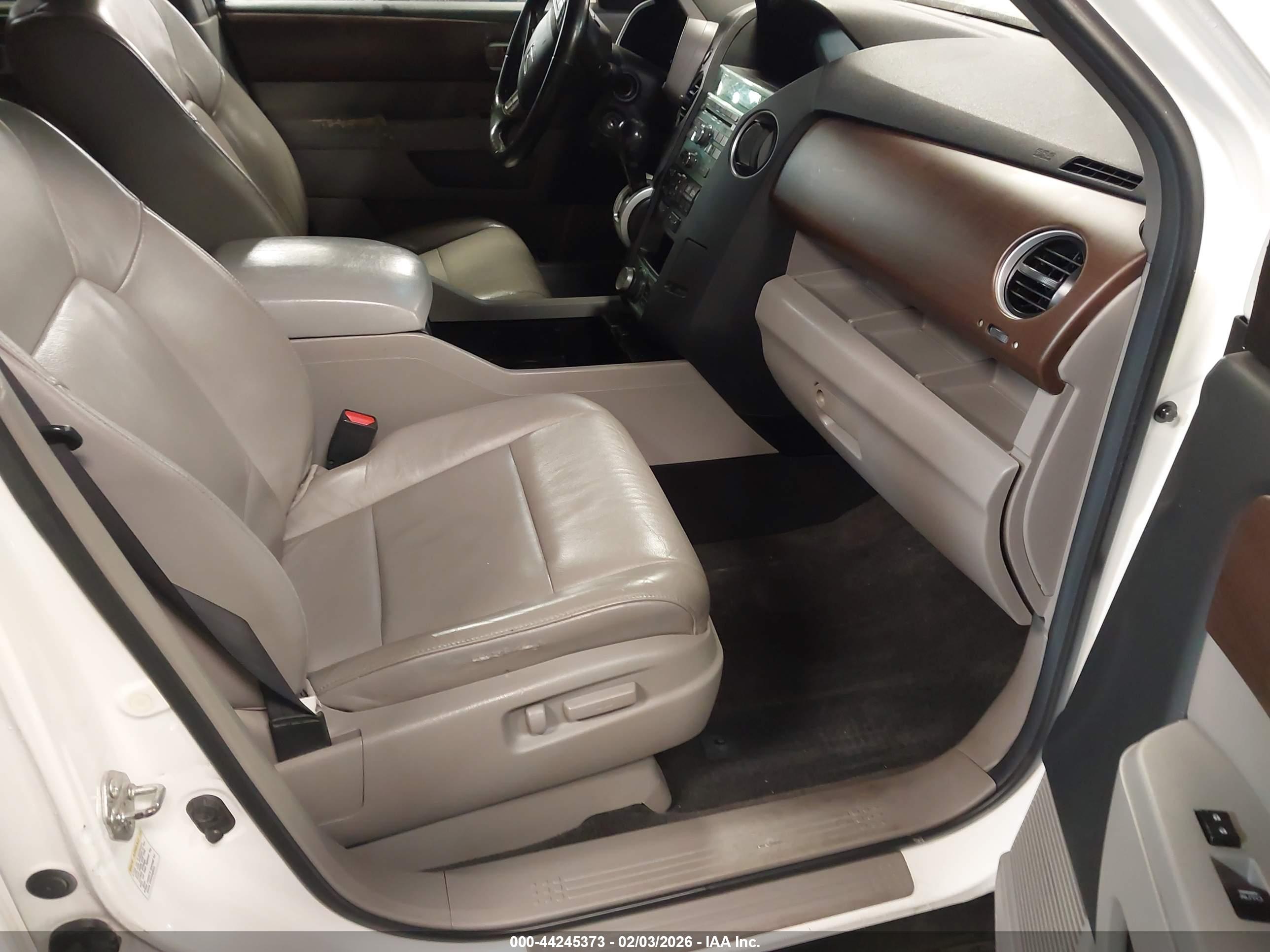 HONDA PILOT image 5
