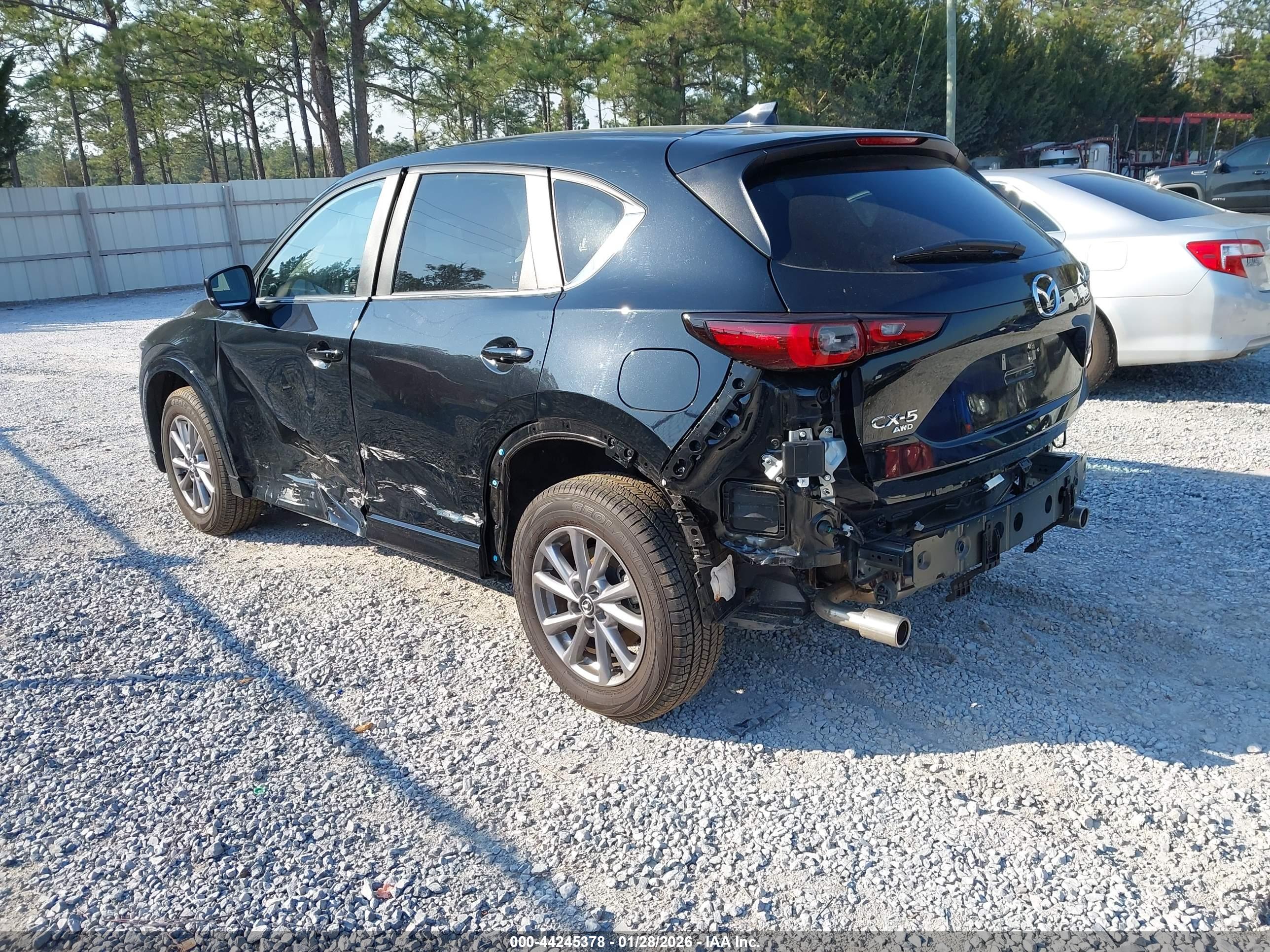 MAZDA CX-5 image 3