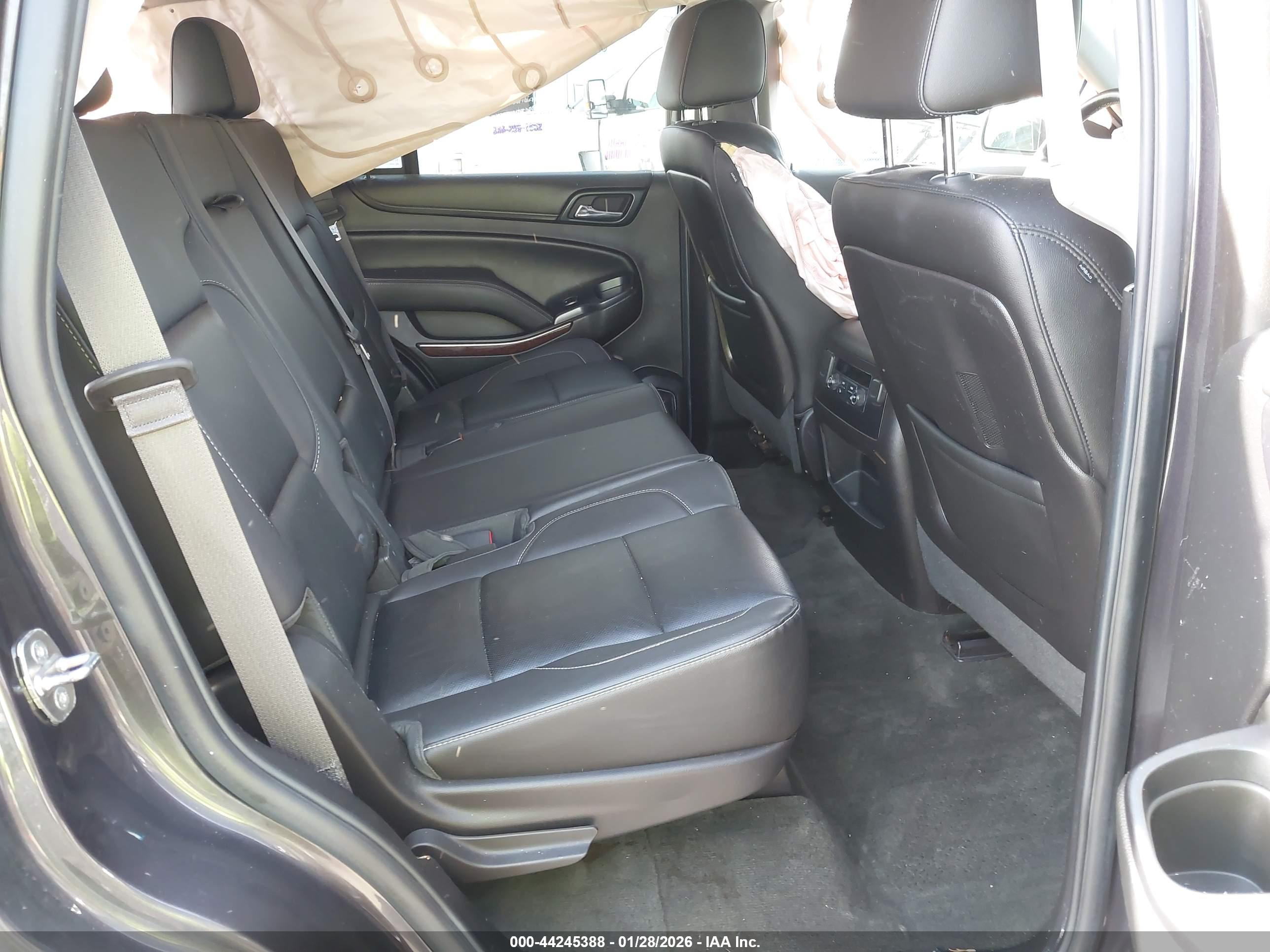 GMC YUKON image 8