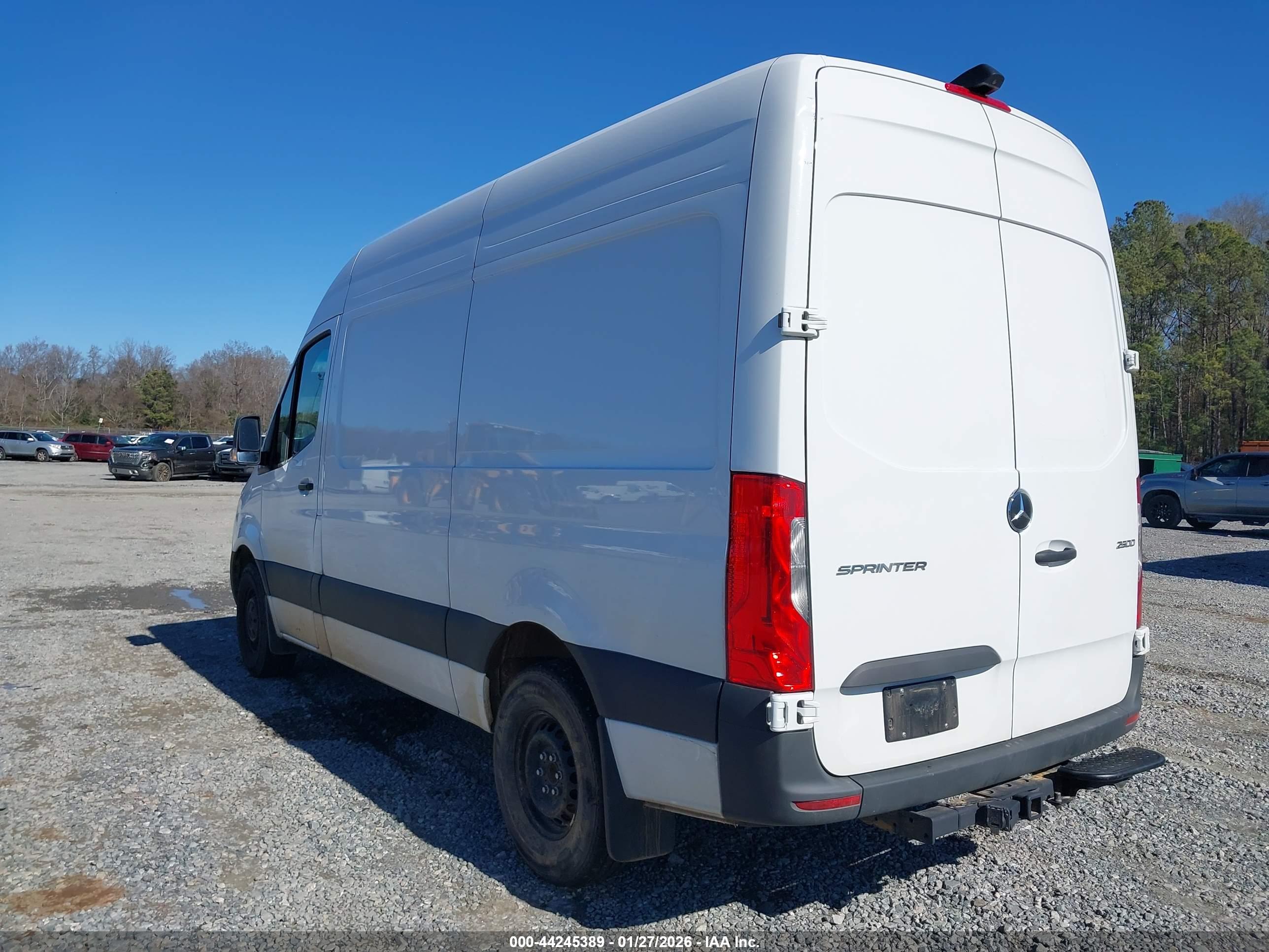 MERCEDES-BENZ SPRINTER image 3