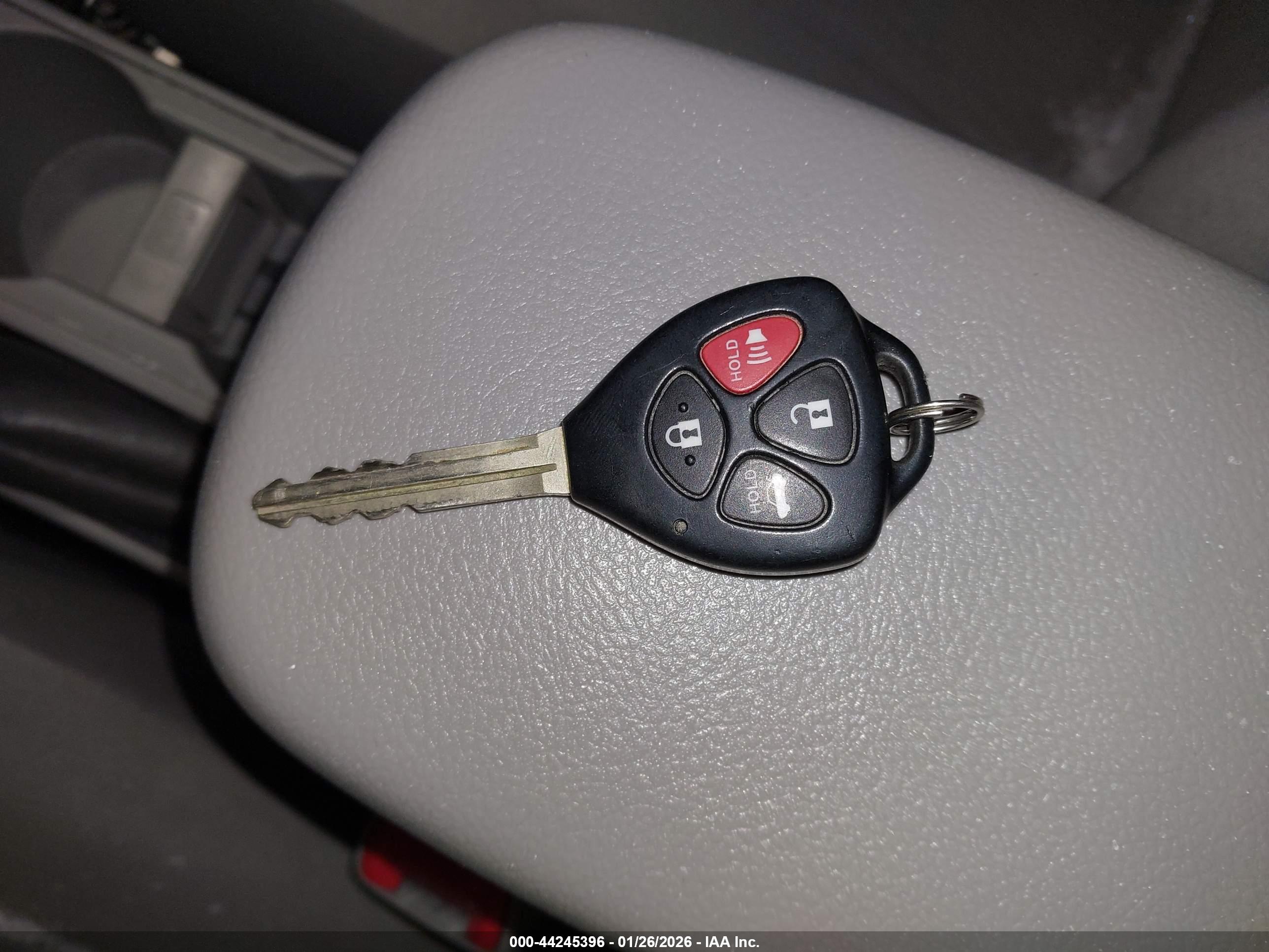 TOYOTA COROLLA image 11