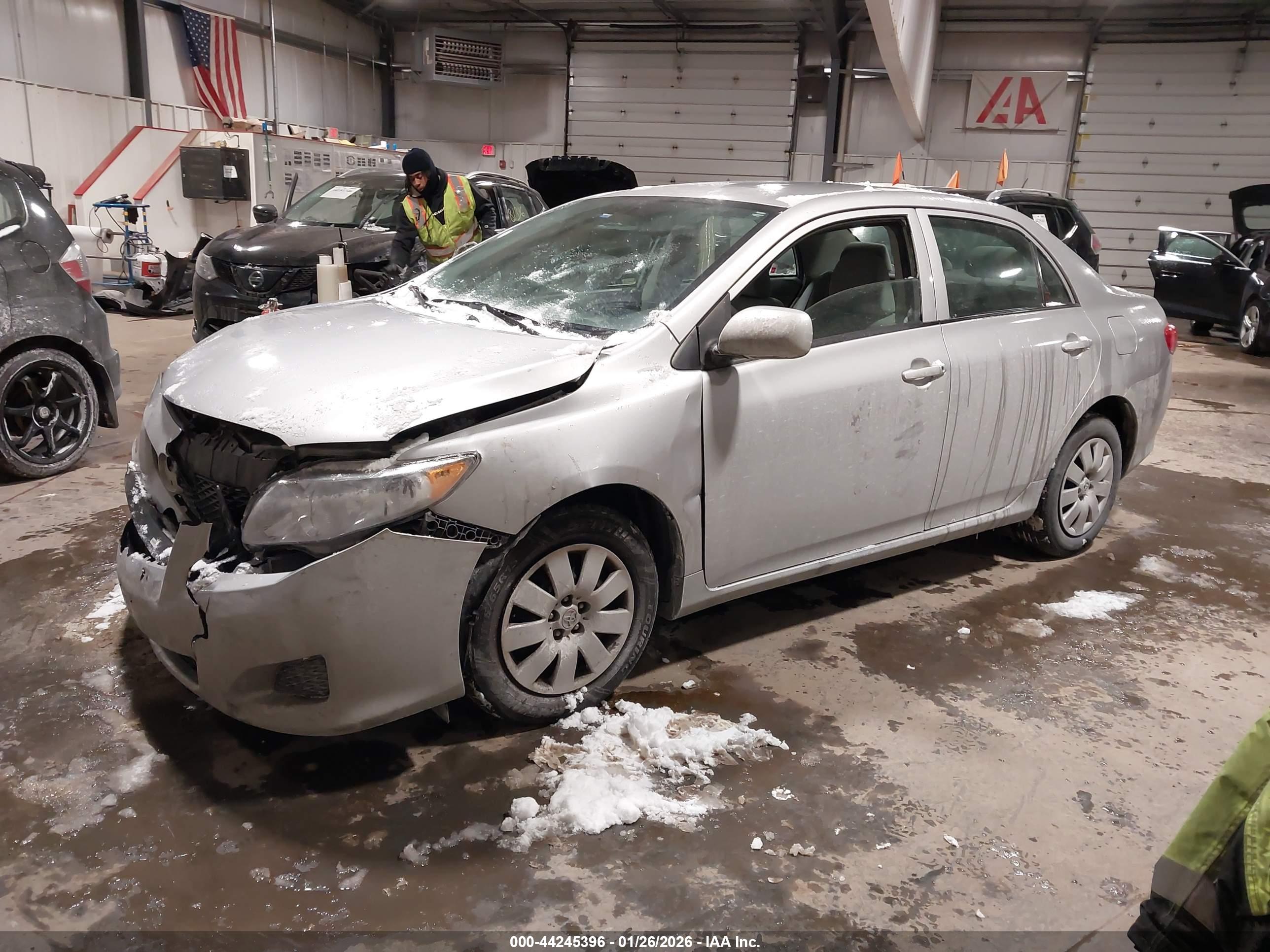 TOYOTA COROLLA image 2