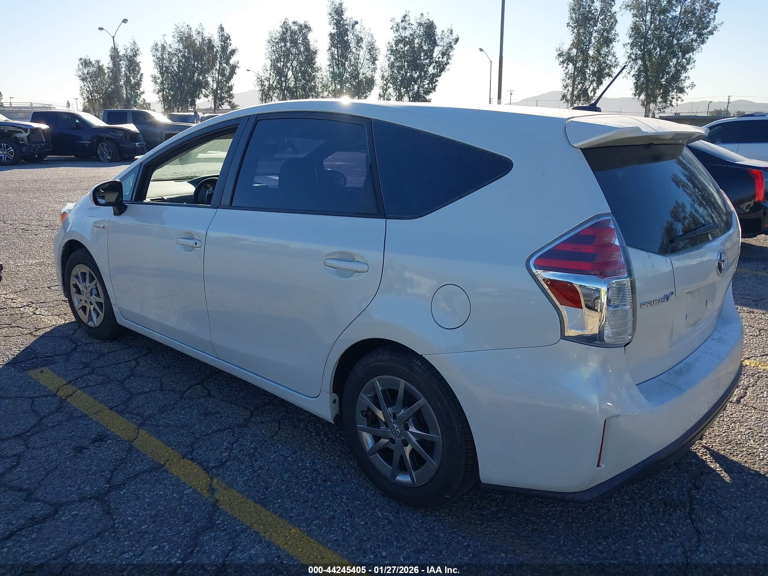 TOYOTA PRIUS image 3