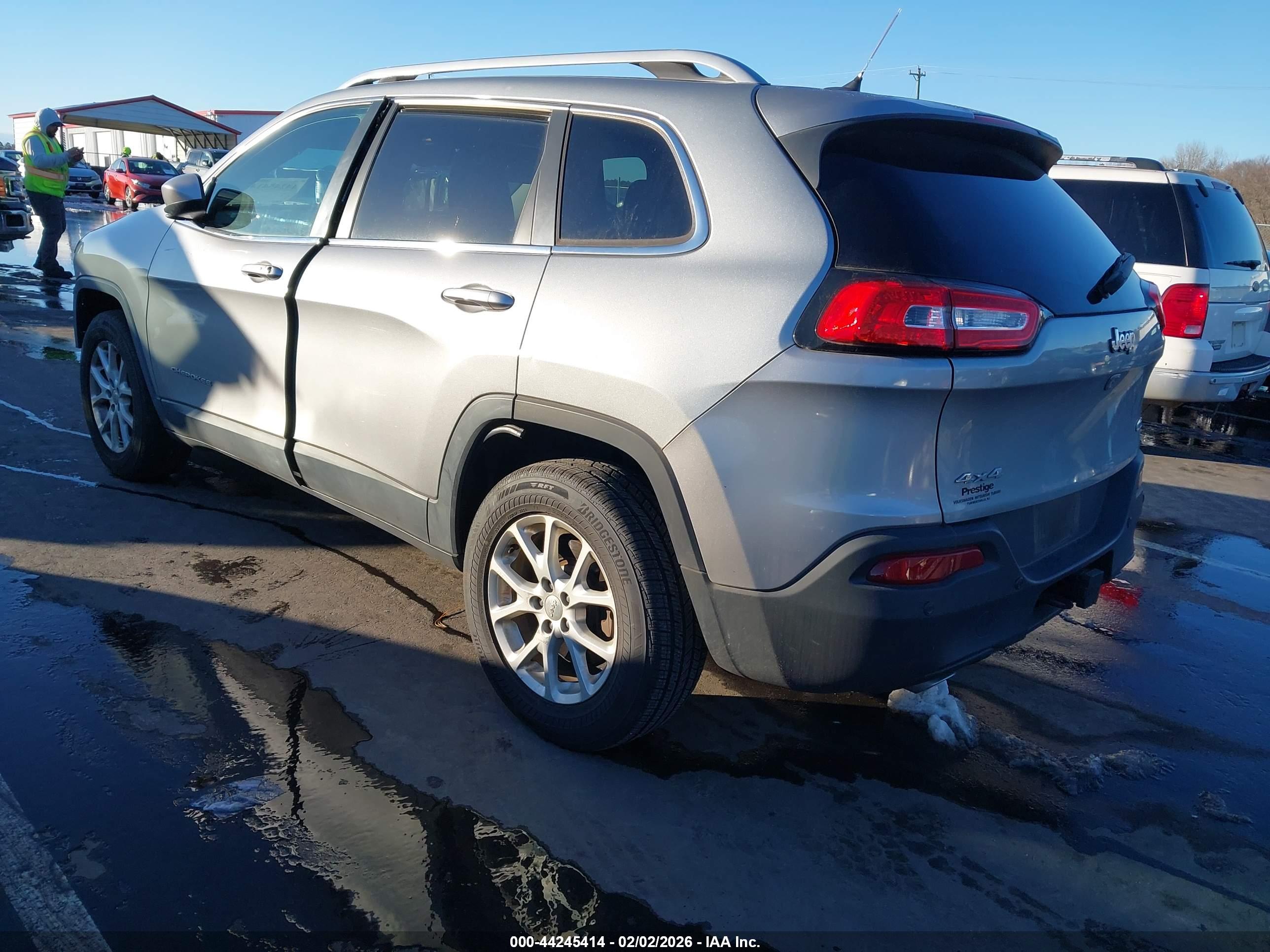 JEEP CHEROKEE image 3